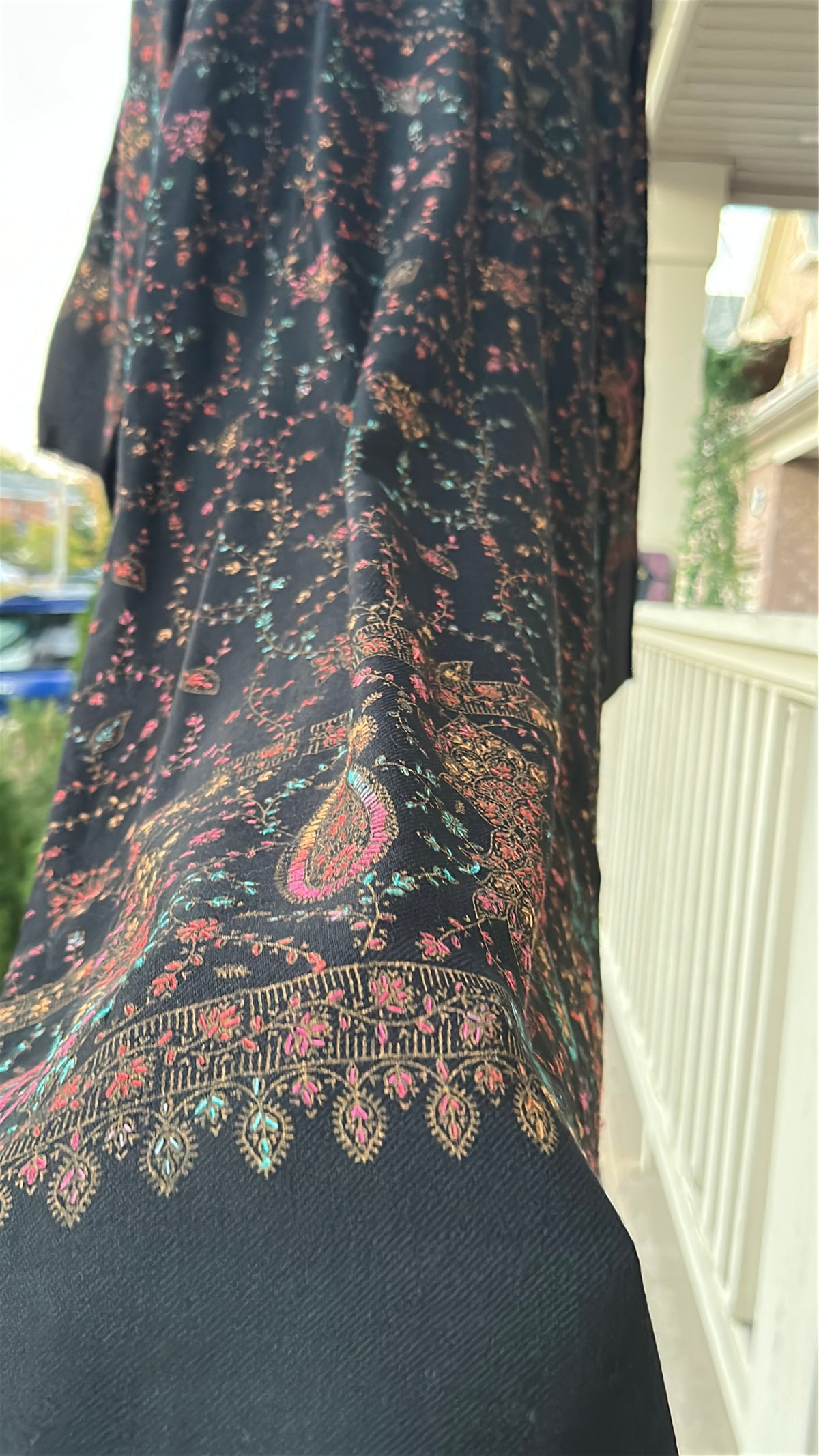 Noir Gulzar Pashmina Kaftan