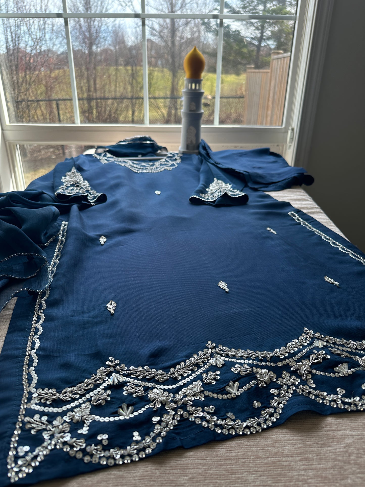 Midnight Safira – A Statement of Quiet Royalty