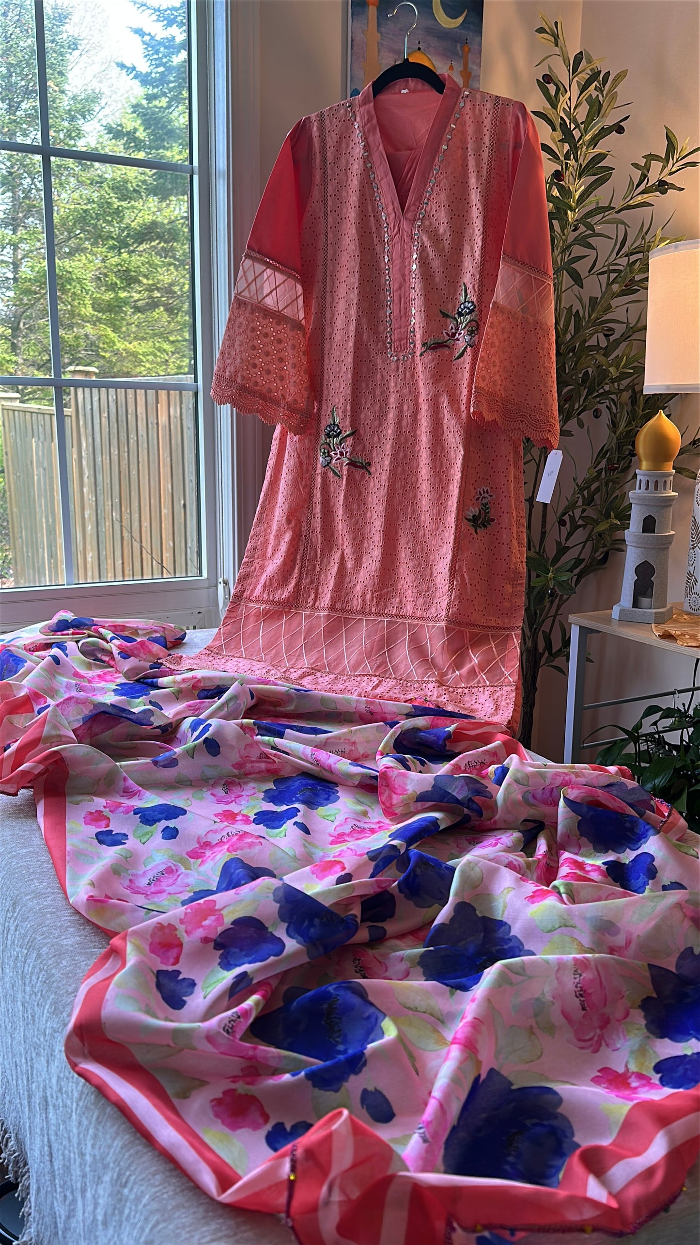 Blossom Veil Élan – Soft Summer Grace
