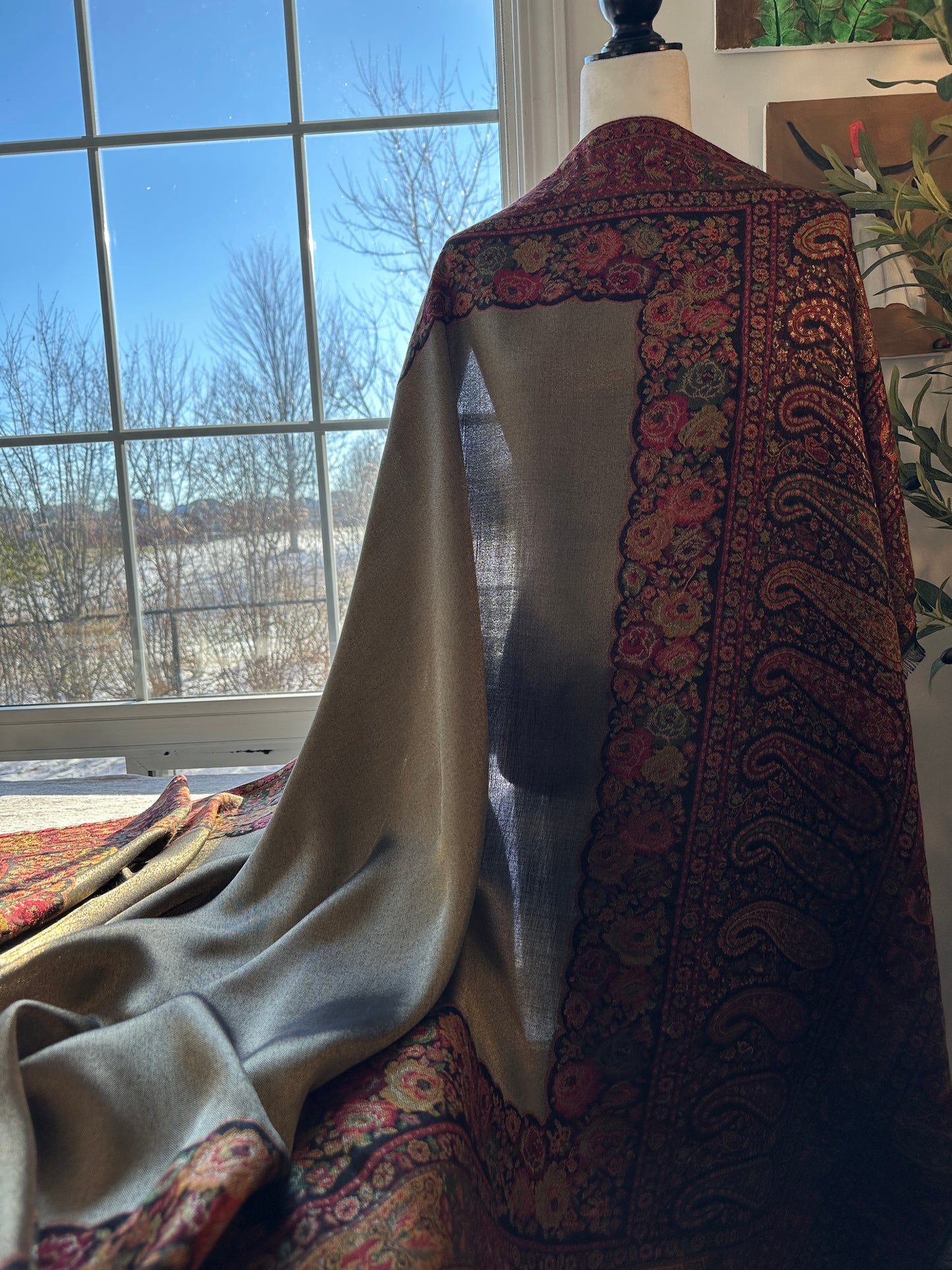 Zar-e-Sahar β Moonlit Kani Shawl