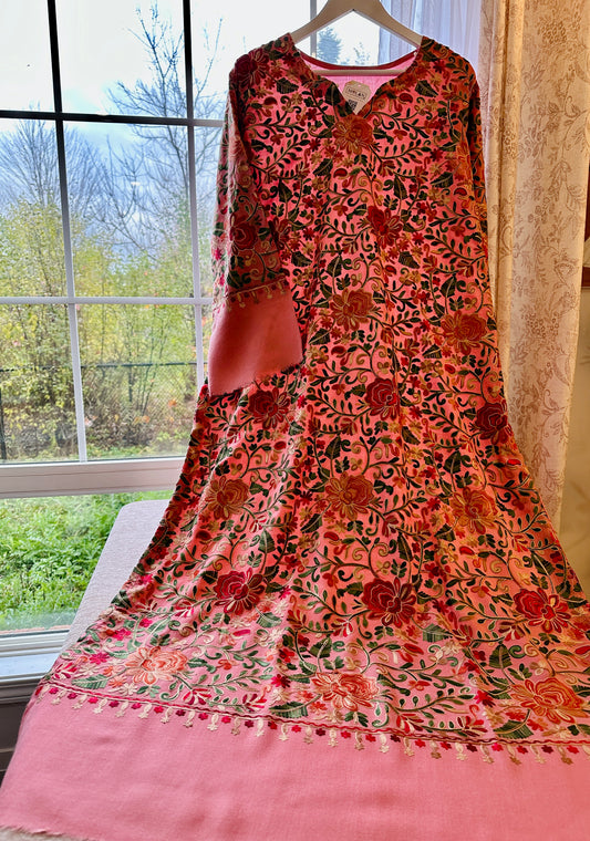 Gulabi Mehfil – Heritage Kaftan Series