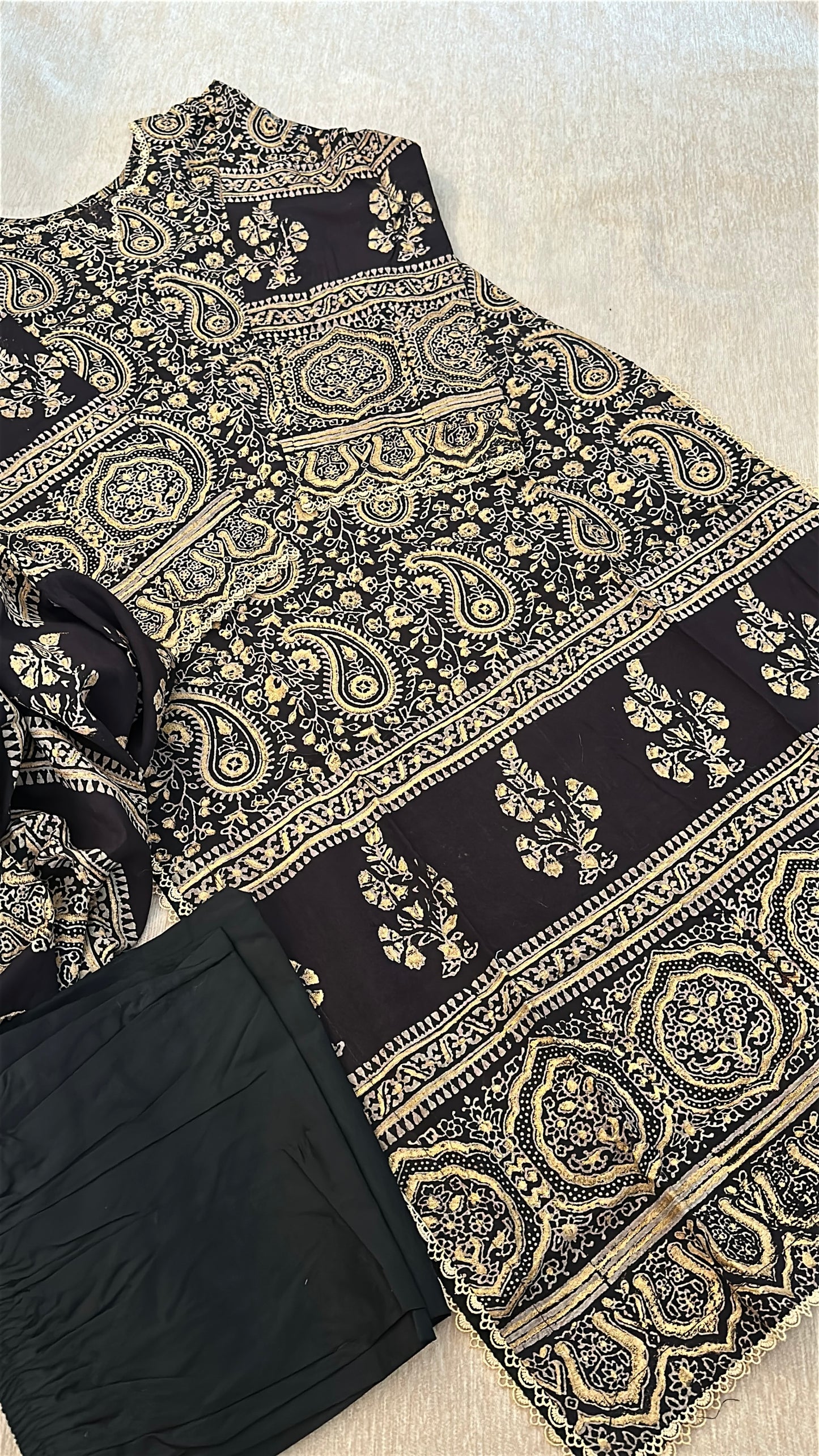 Noir Ajrak Heritage