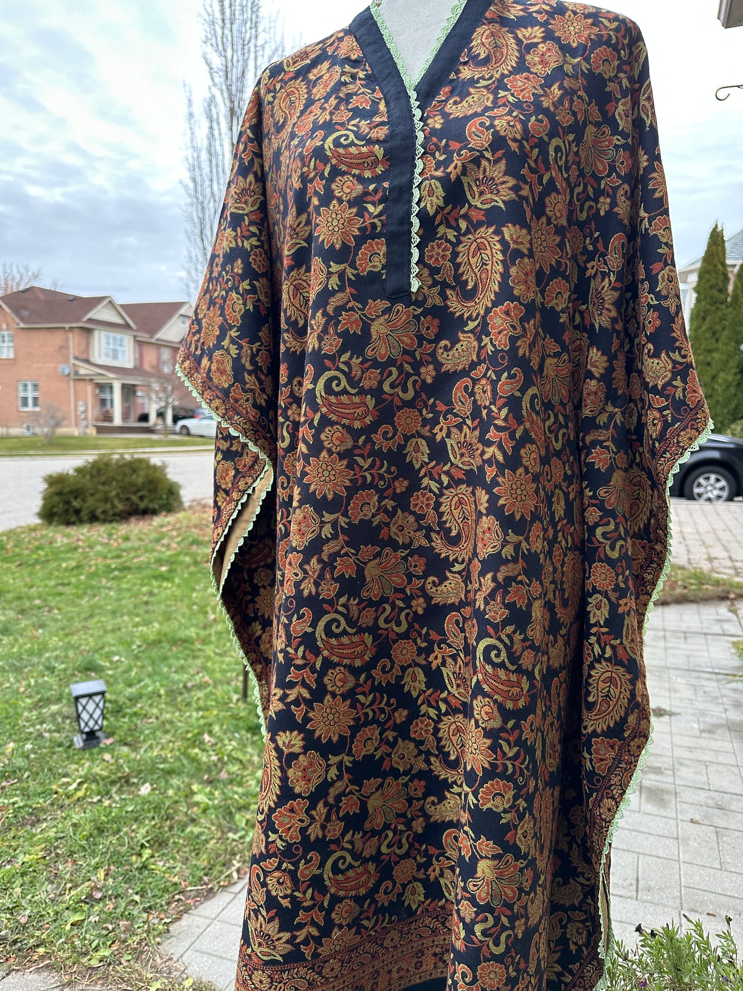 Zamurd-e-Noir – The Heritage Bloom Wrap