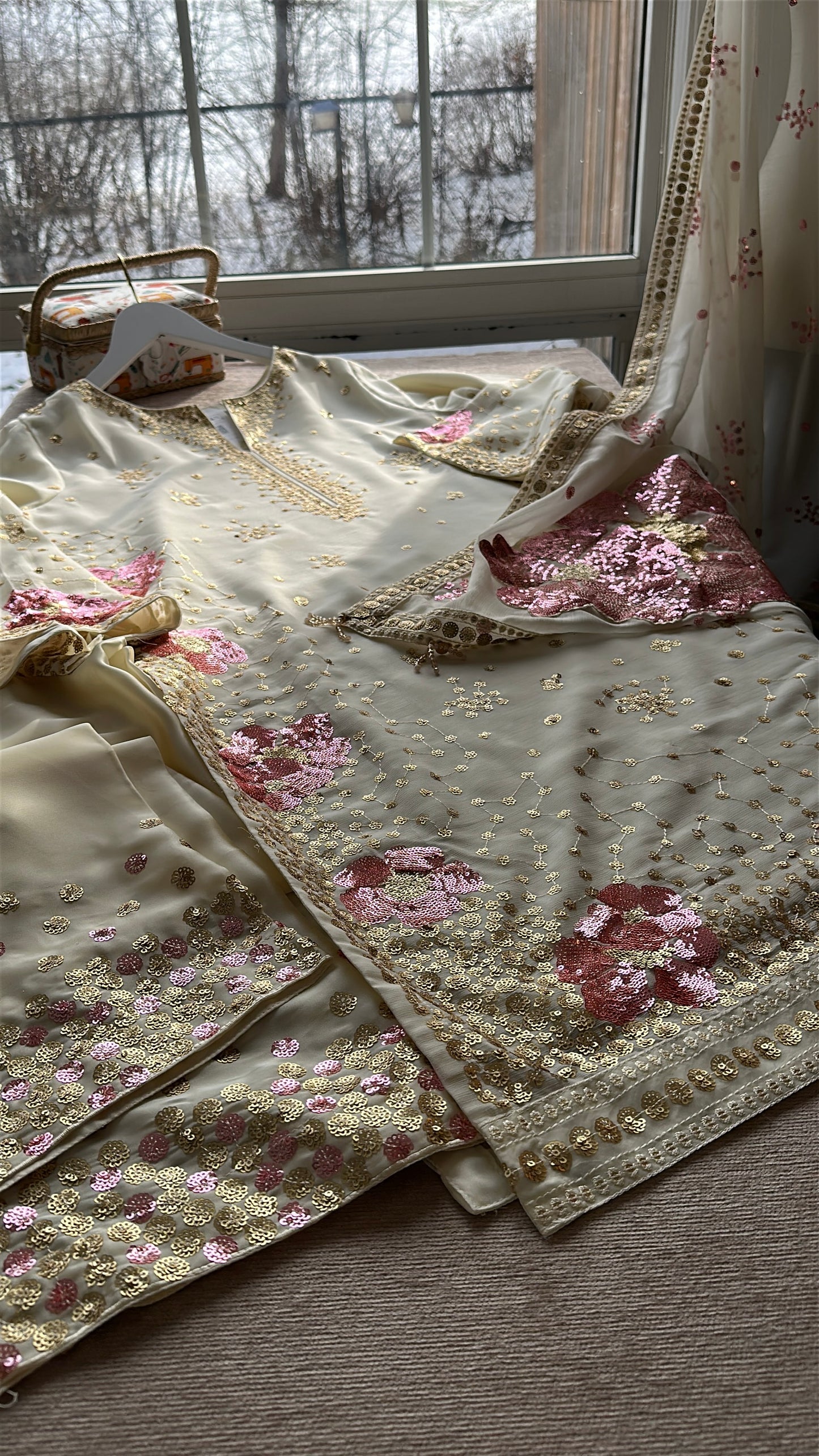 Noor-e-Gulabo – A Soft Bloom of Light & Grace