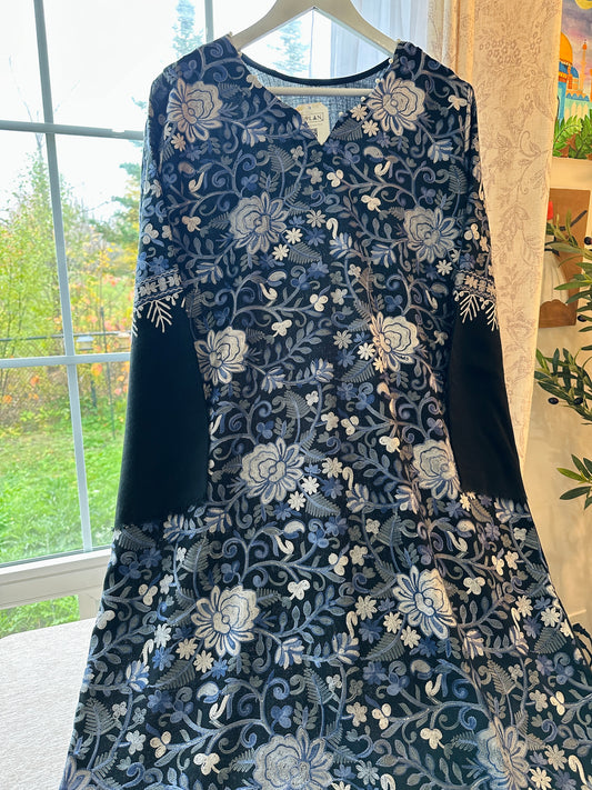 Samaa-e-Neel – Heritage Kaftan Series