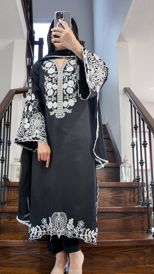 Noir Melody – 3-Piece Kaftan Set