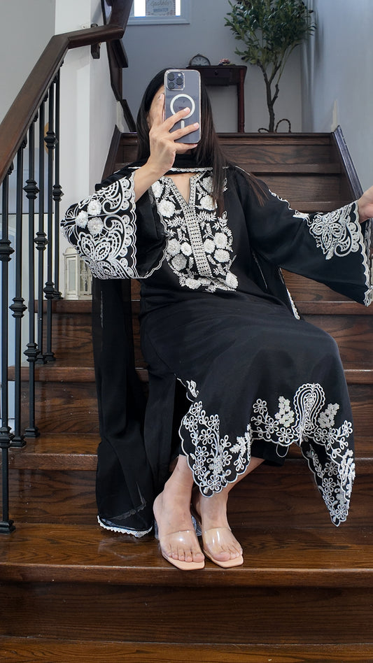 Noir Melody – 3-Piece Kaftan Set
