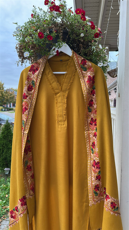 Mehran-e-Zard | Kashmiri Pashmina 3-Piece Embroidered Set