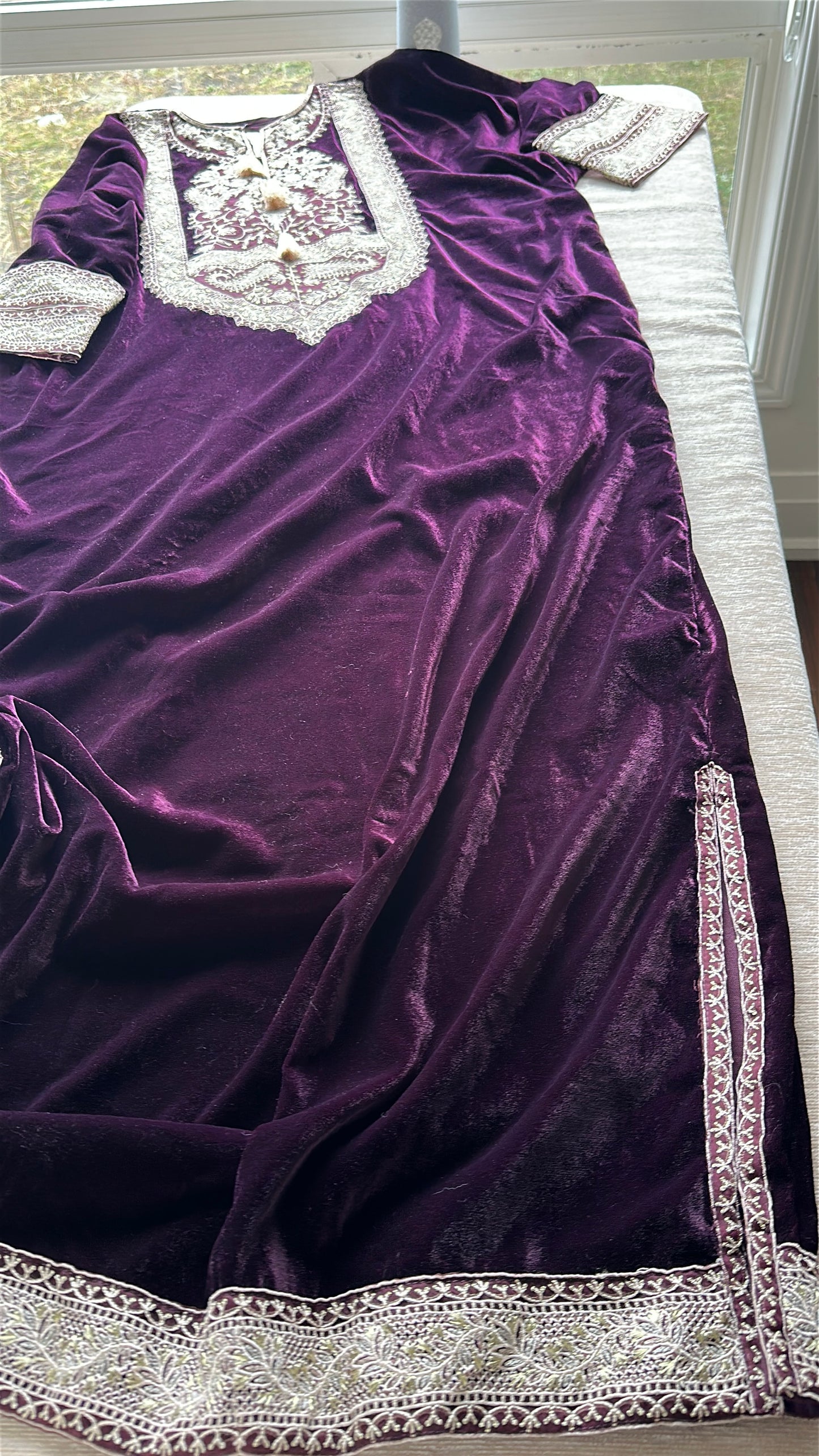 Mulberry Plum Kaftan – Velvet Evening Grace