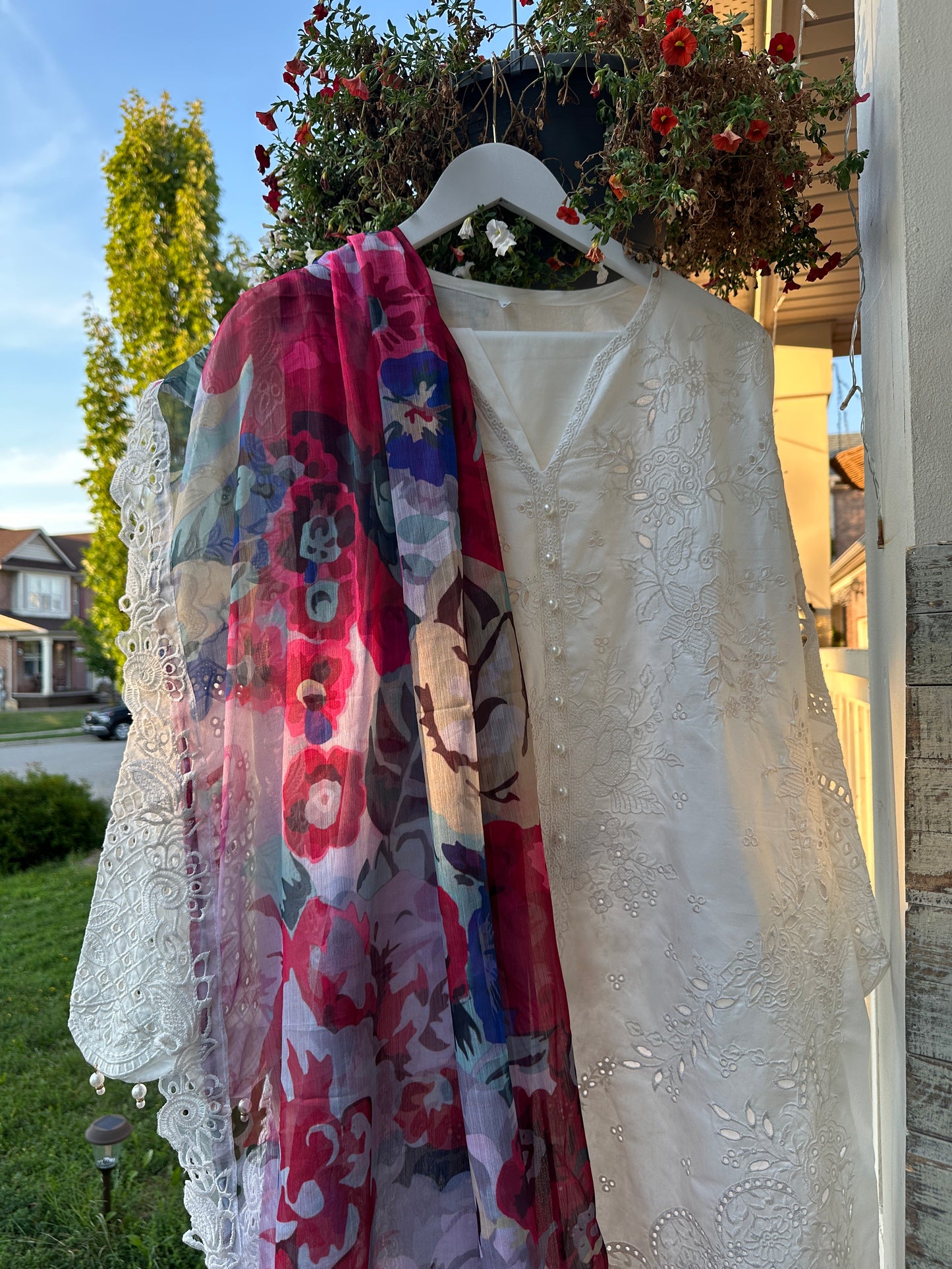 Pearl Floral Chikan Kari