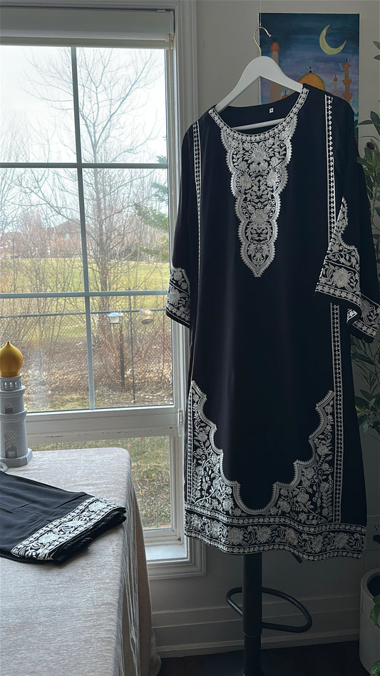 Noir Mehr Élan – Linen Cord Set