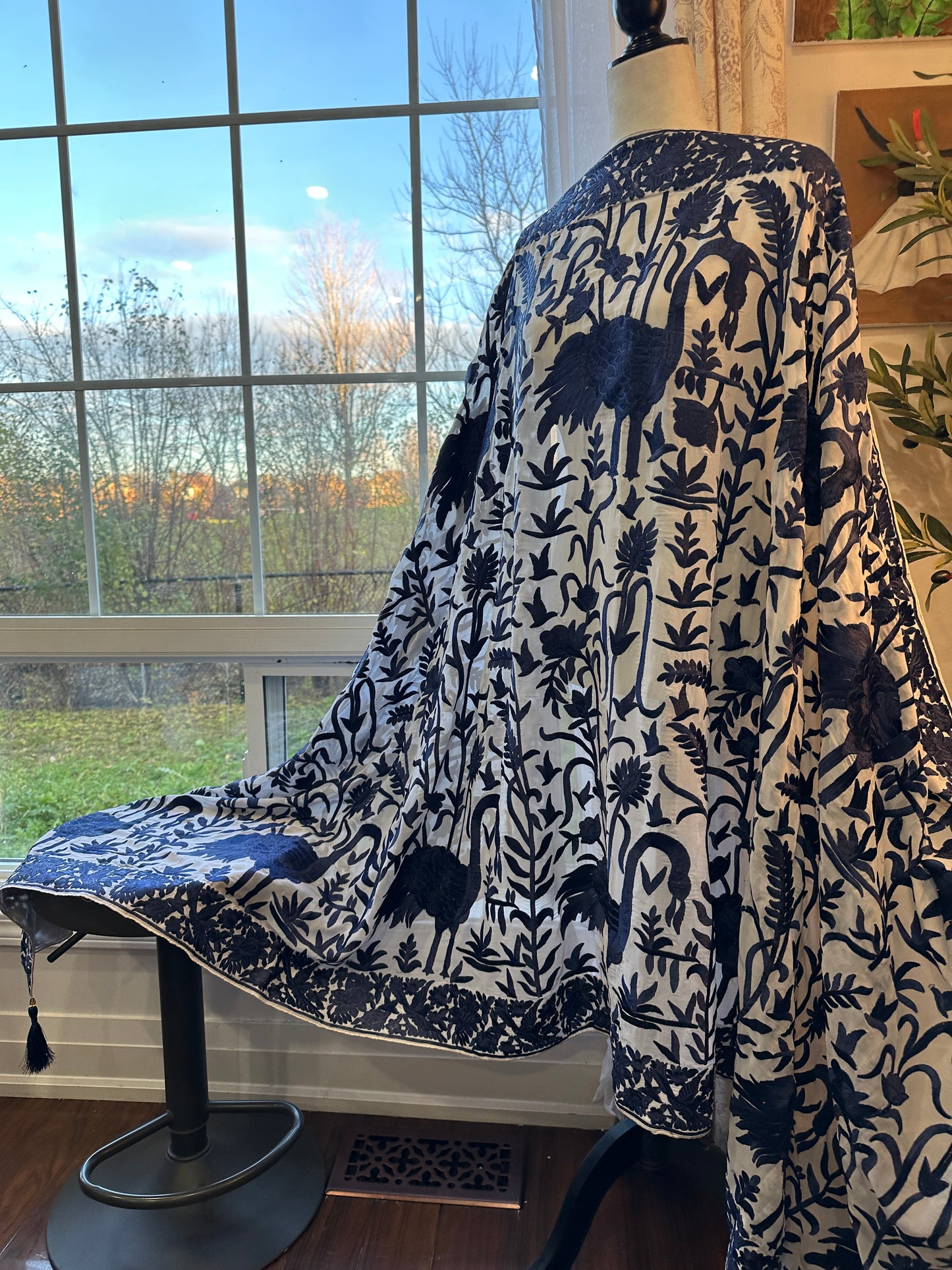 Neeli Yaadein Flamingo Dupatta – Hand-Embroidered