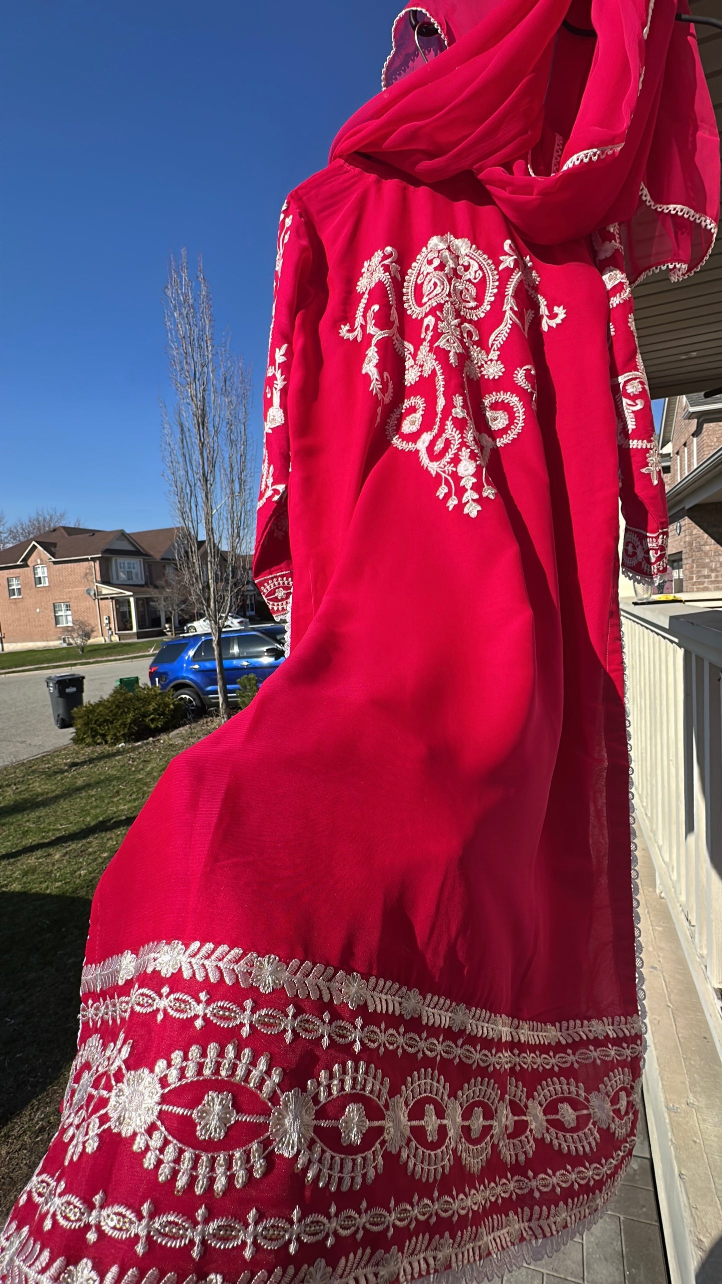 Gulabi Girls Élan
