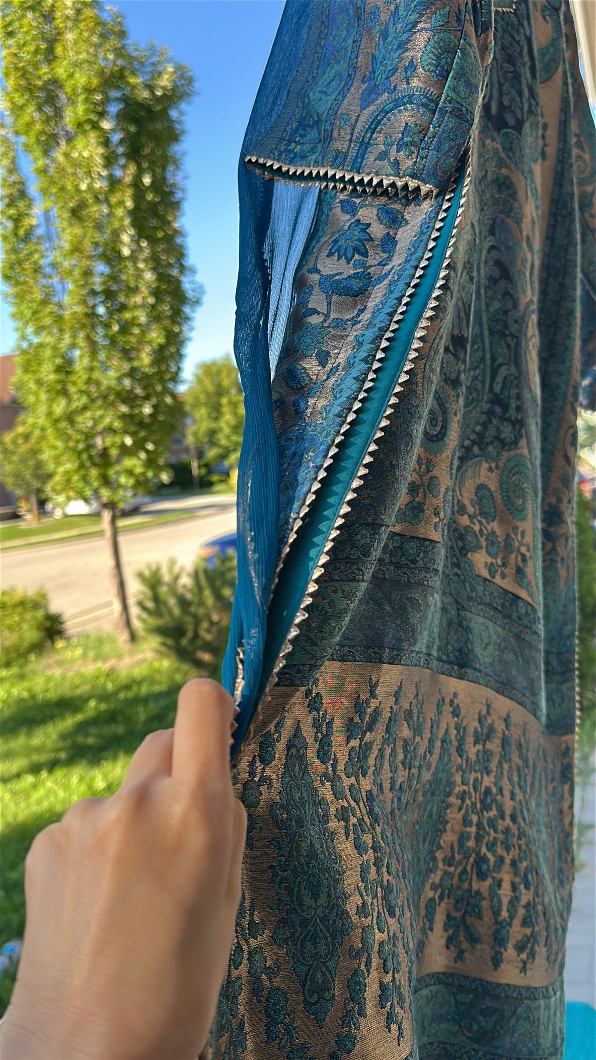 Kani Neel Zareen – Peacock Heritage
