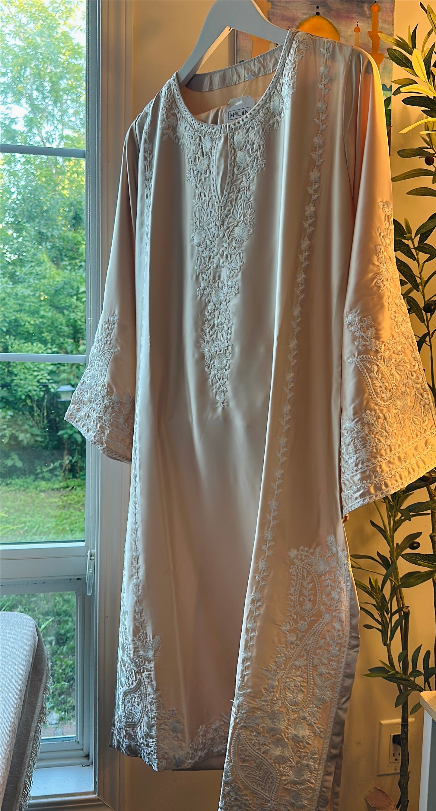 Mink Ivory Élan — Embroidered Silk 2-Piece Set