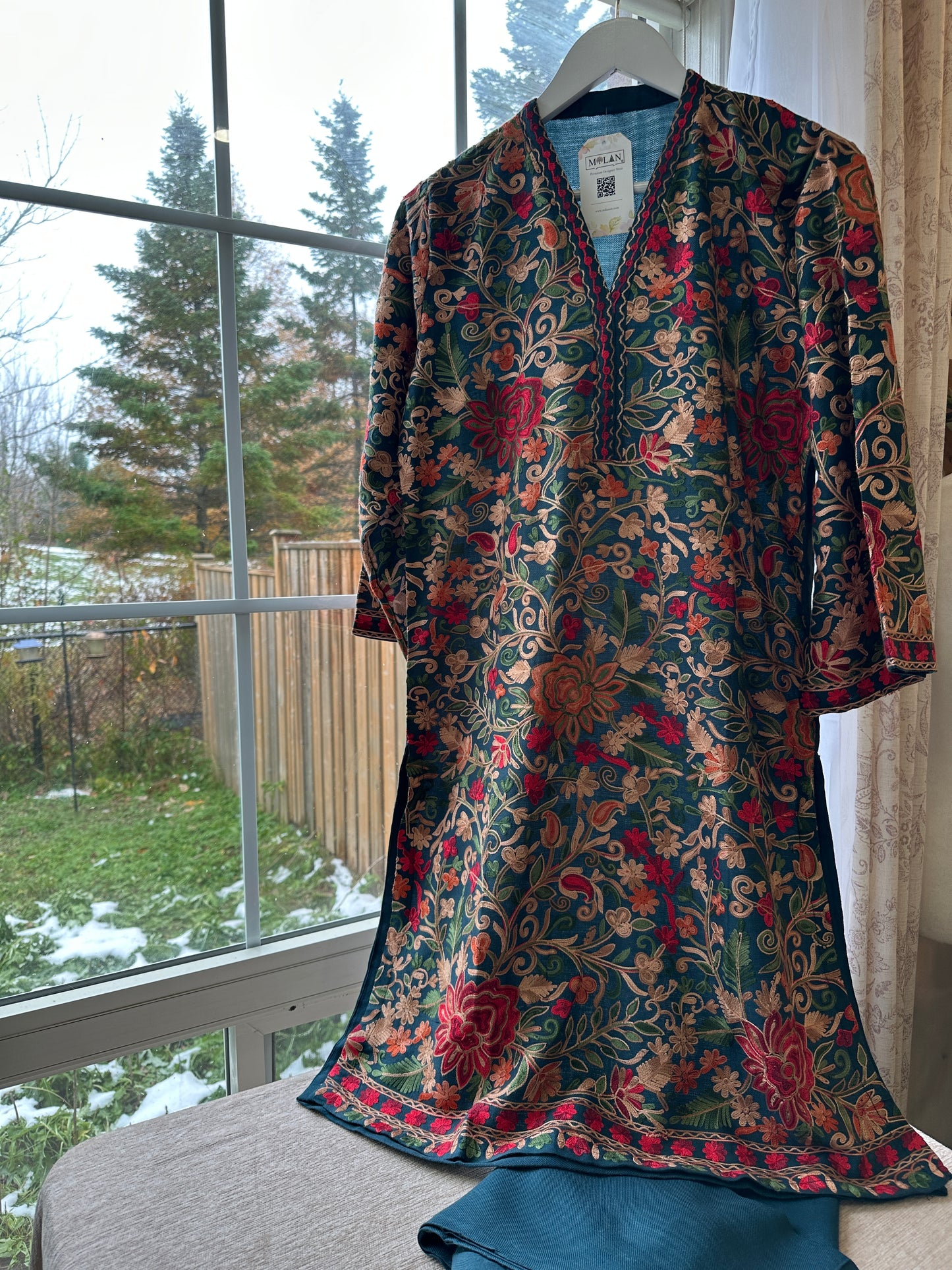 Gulnaar-e-Teal – 2 Piece Set