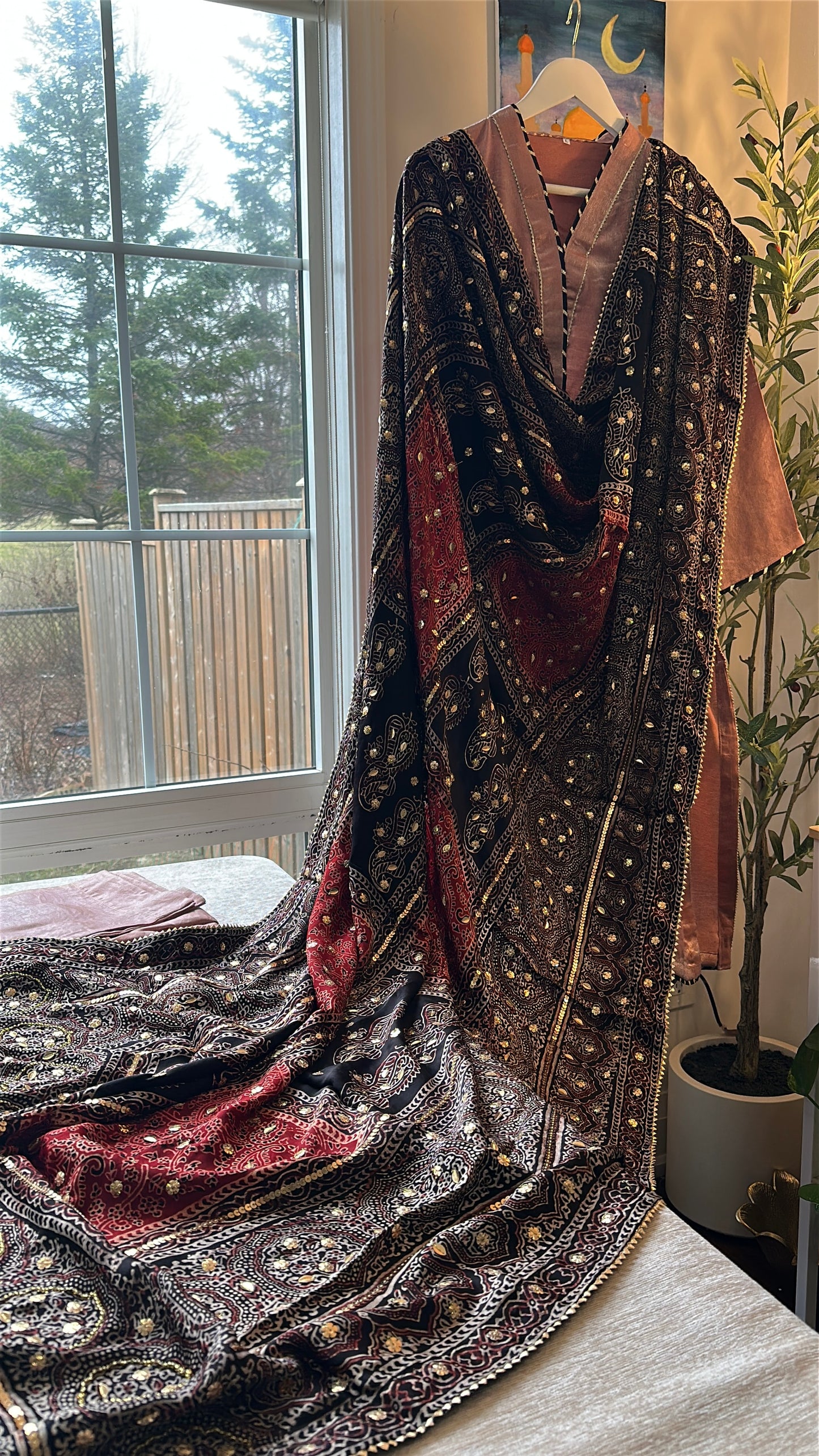 Dusty Rose Ajrak Élan – Soft Elegance, Rooted in Heritage