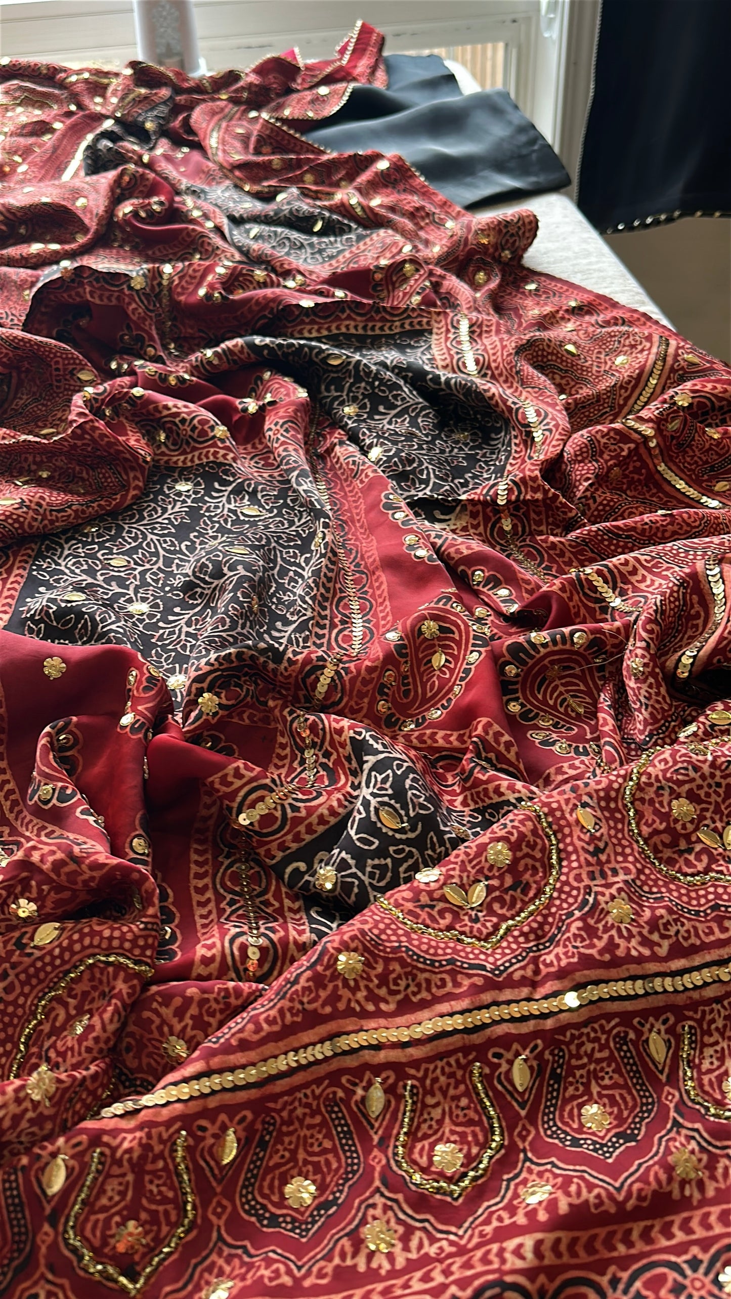 Ajrak Zarqash Noir Élan – Heritage Reimagined