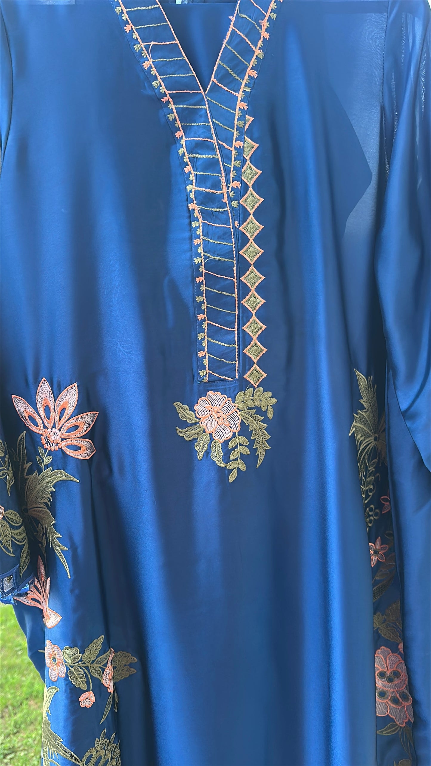 Zarveen Sapphire — Royal Blue Silk Kaftan Set