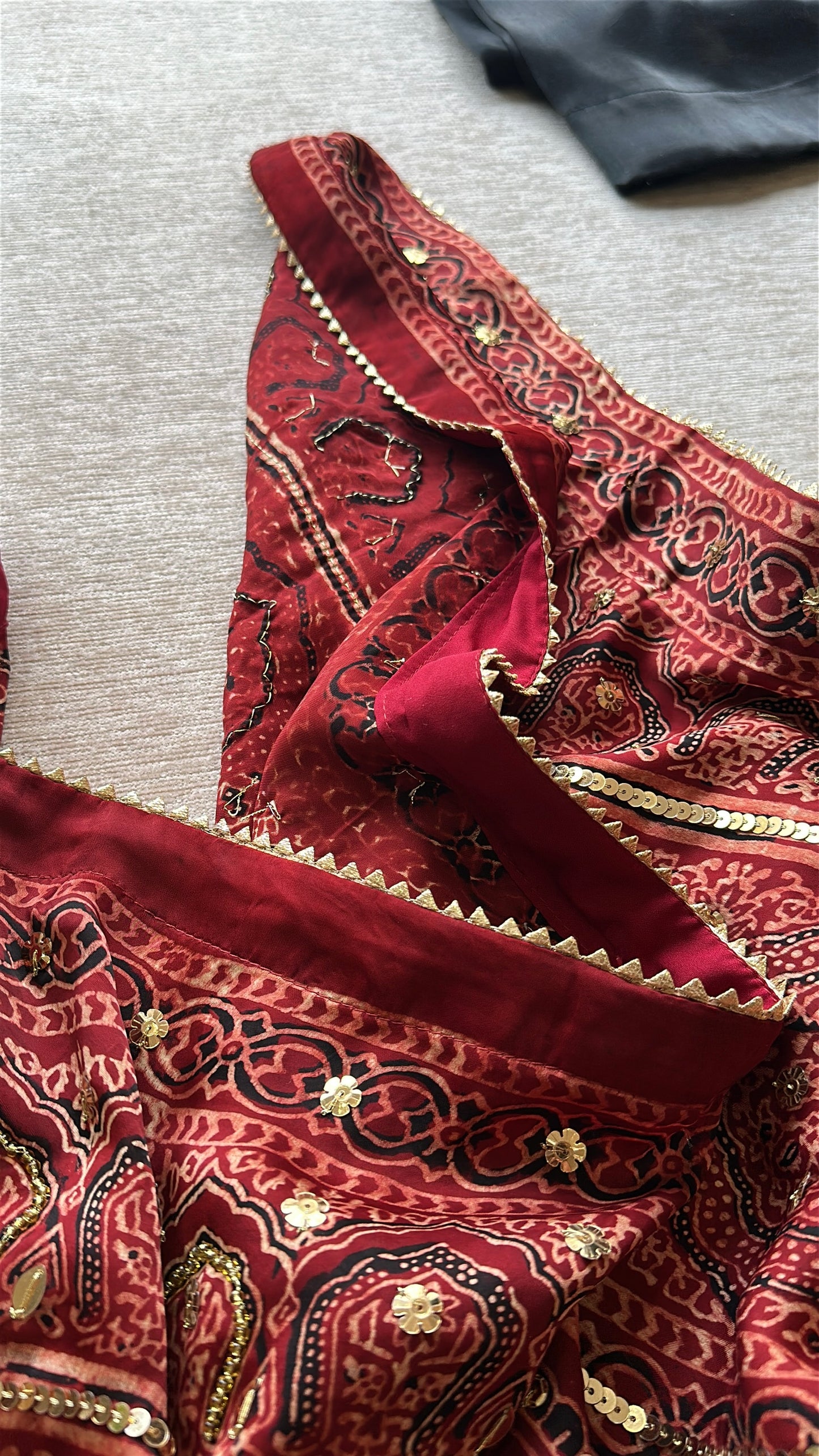 Ajrak Zarqash Noir Élan – Heritage Reimagined