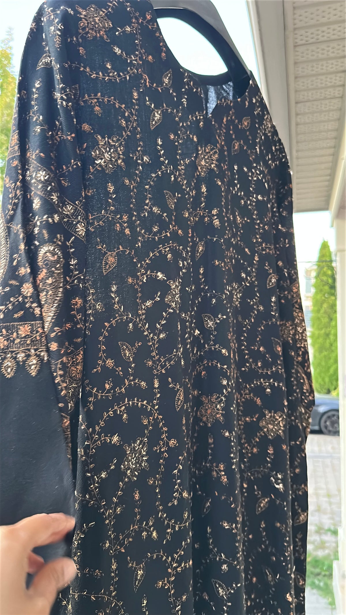 Zar-e-Shab Pashmina Kaftan