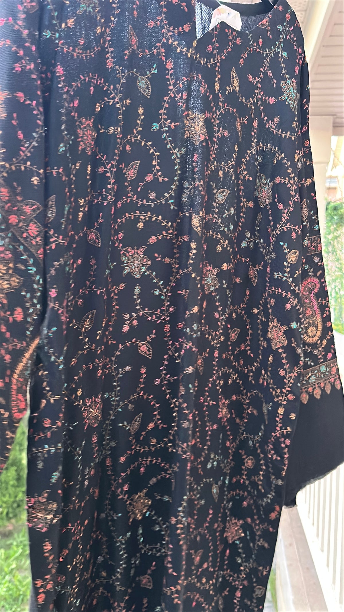 Noir Gulzar Pashmina Kaftan