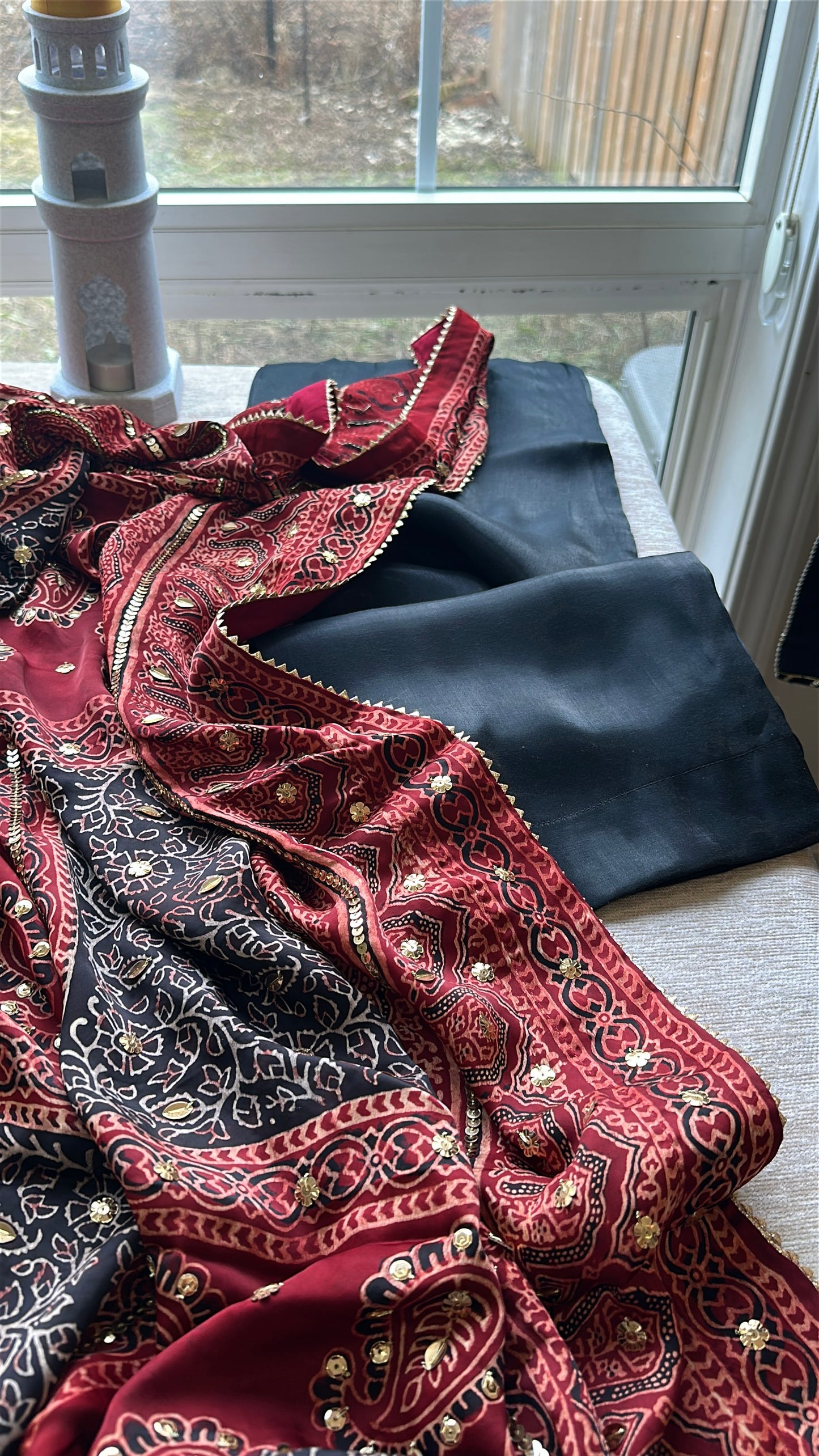 Ajrak Zarqash Noir Élan – Heritage Reimagined