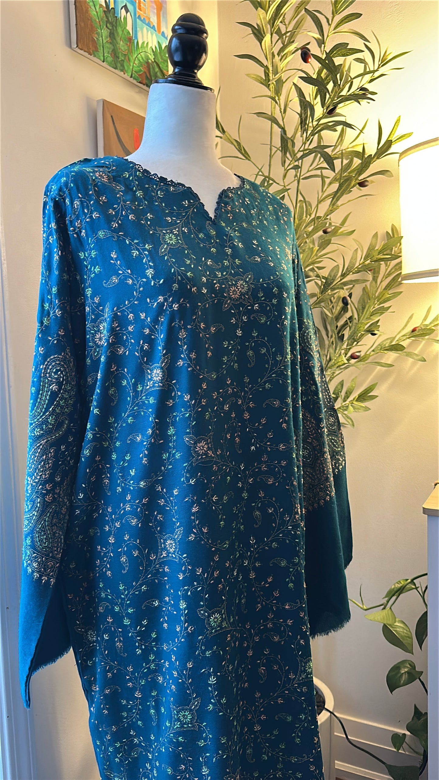 Neelam-e-Kalam – Pashmina Long Shawl Shirt