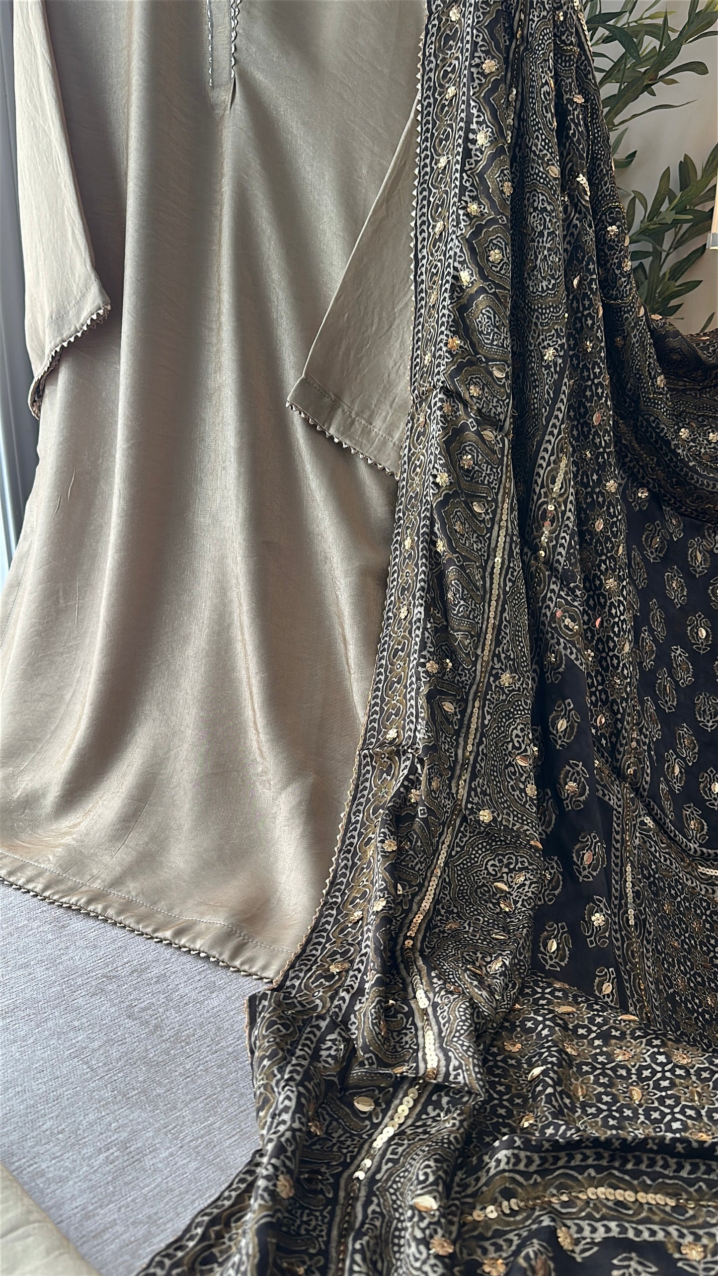 Sahar Virsa Élan – Heritage Draped in Grace