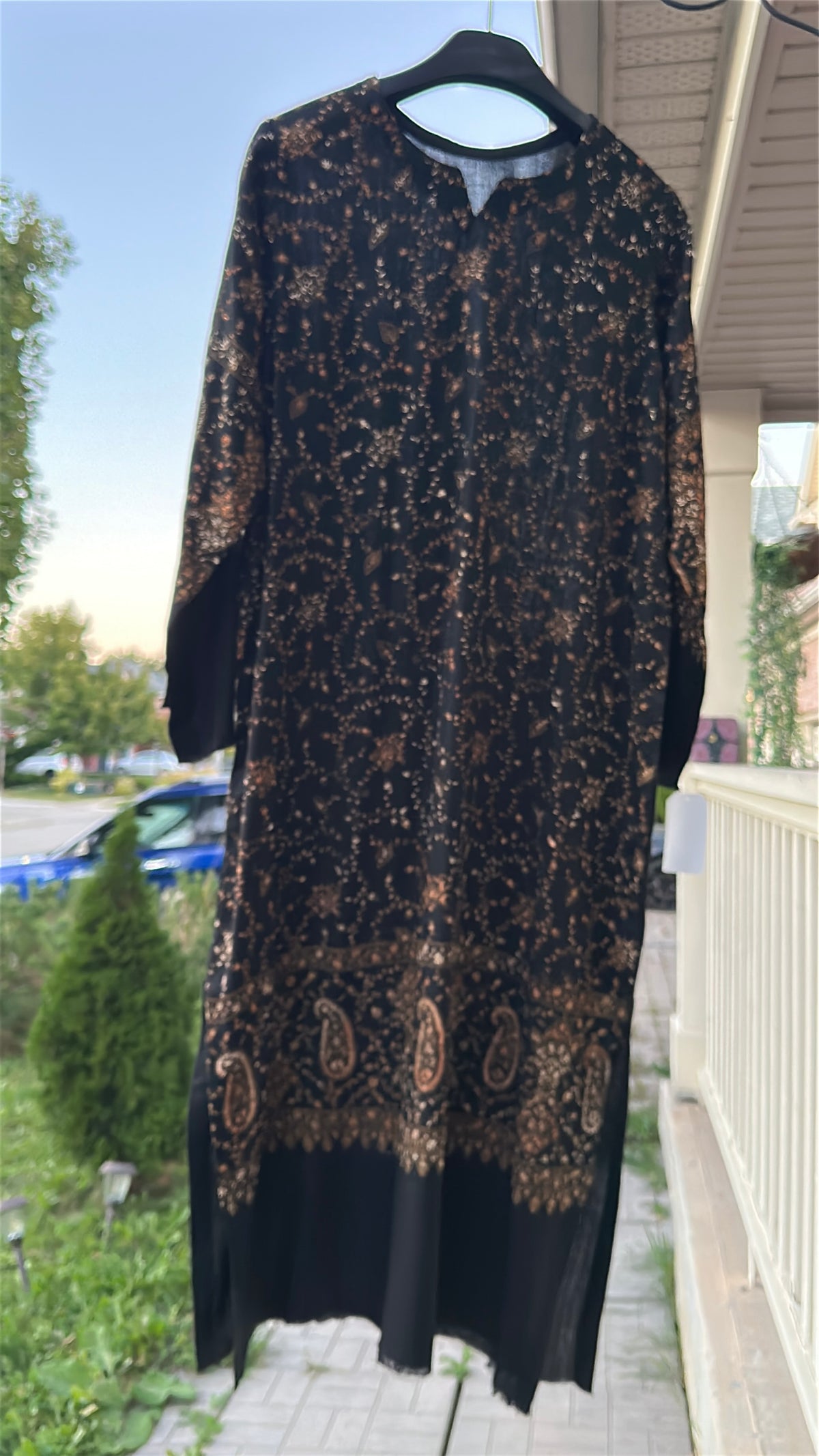 Zar-e-Shab Pashmina Kaftan