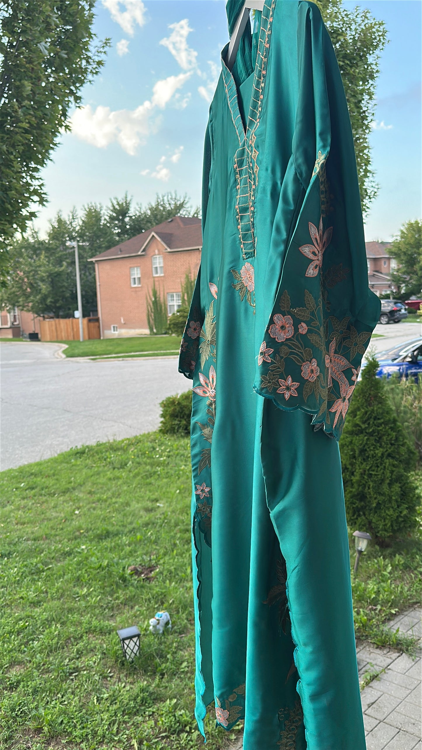 Zarveen Emerald — Jewel-Toned Silk Kaftan Set