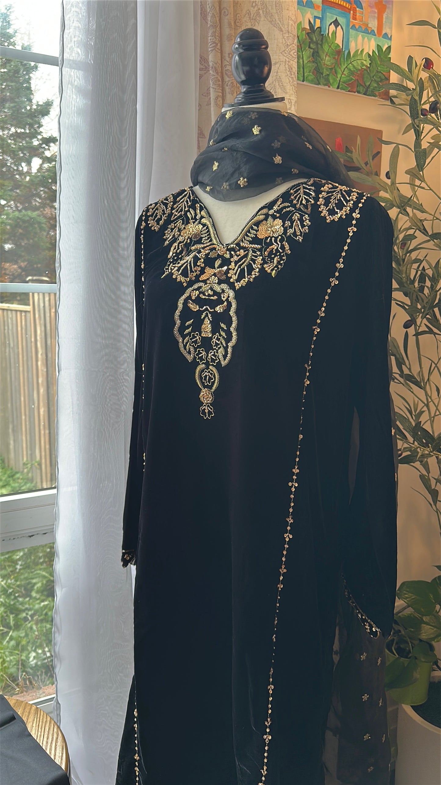 Noir Élysée Velvet – Handworked Luxe Ensemble
