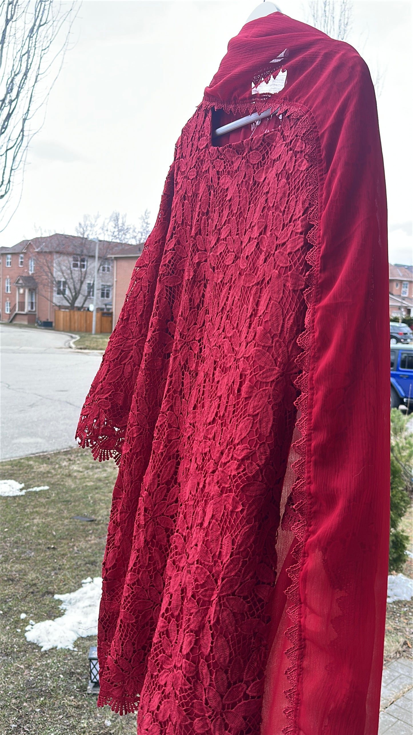 Ruby Crochet Élan – Timeless Craft in Crimson