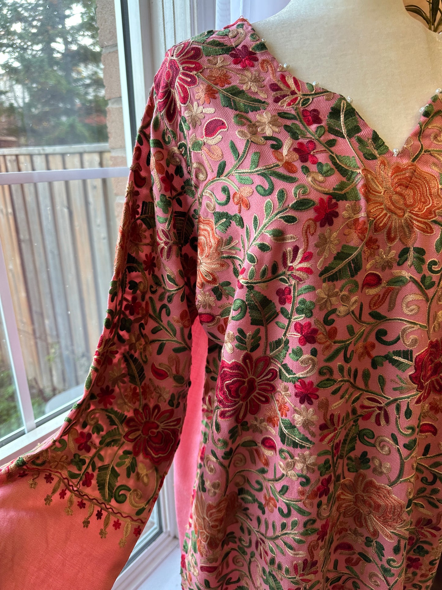 Gulabi Mehfil – Heritage Kaftan Series