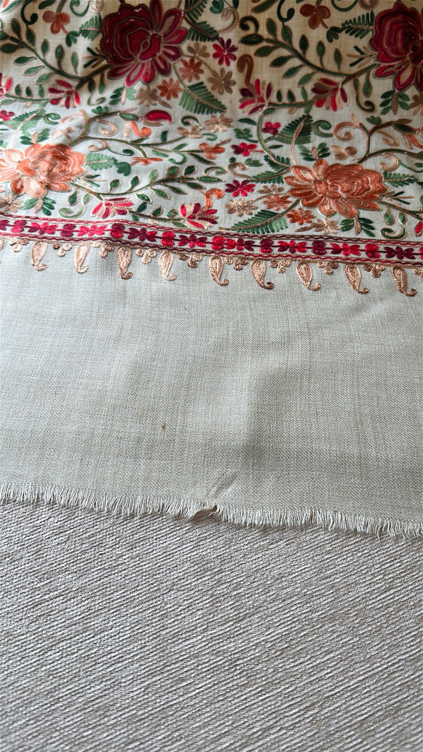 Sahar-e-Zar – Heritage kaftaan Series