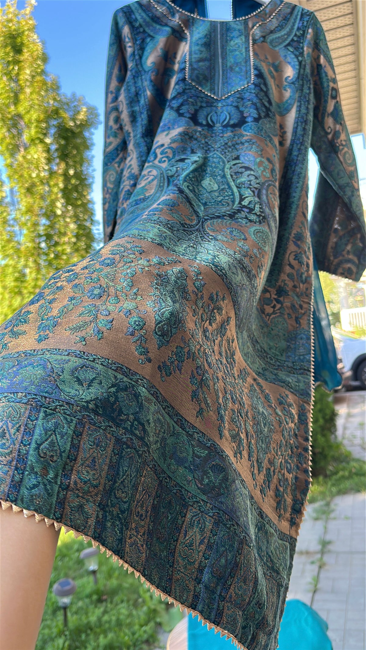 Kani Neel Zareen – Peacock Heritage