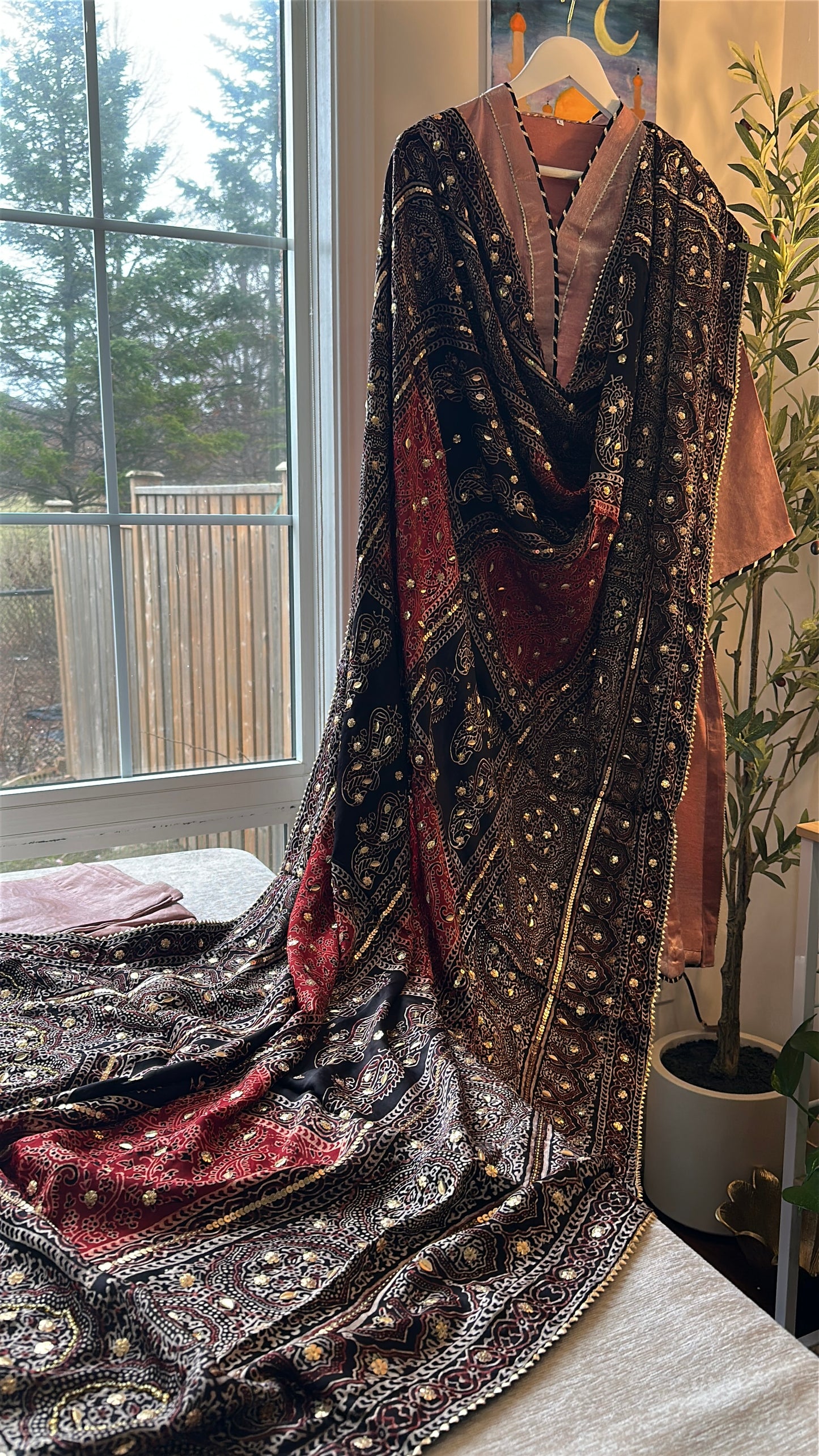 Dusty Rose Ajrak Élan – Soft Elegance, Rooted in Heritage