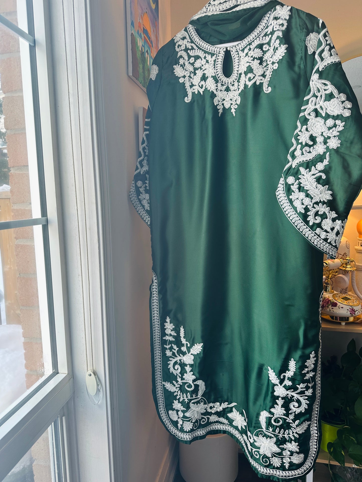 Ivy Muse –  A complete three-piece look