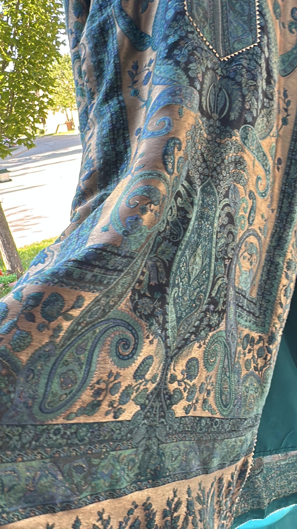 Kani Neel Zareen – Peacock Heritage