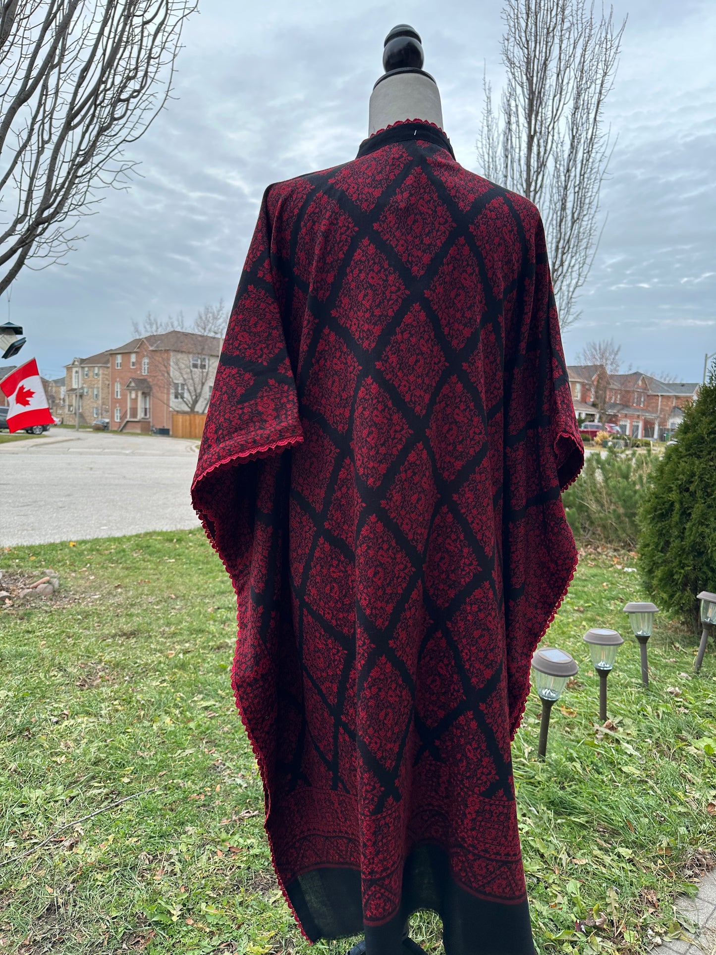 Zar-e-Mohabbat – The Ruby Noir Heritage Wrap