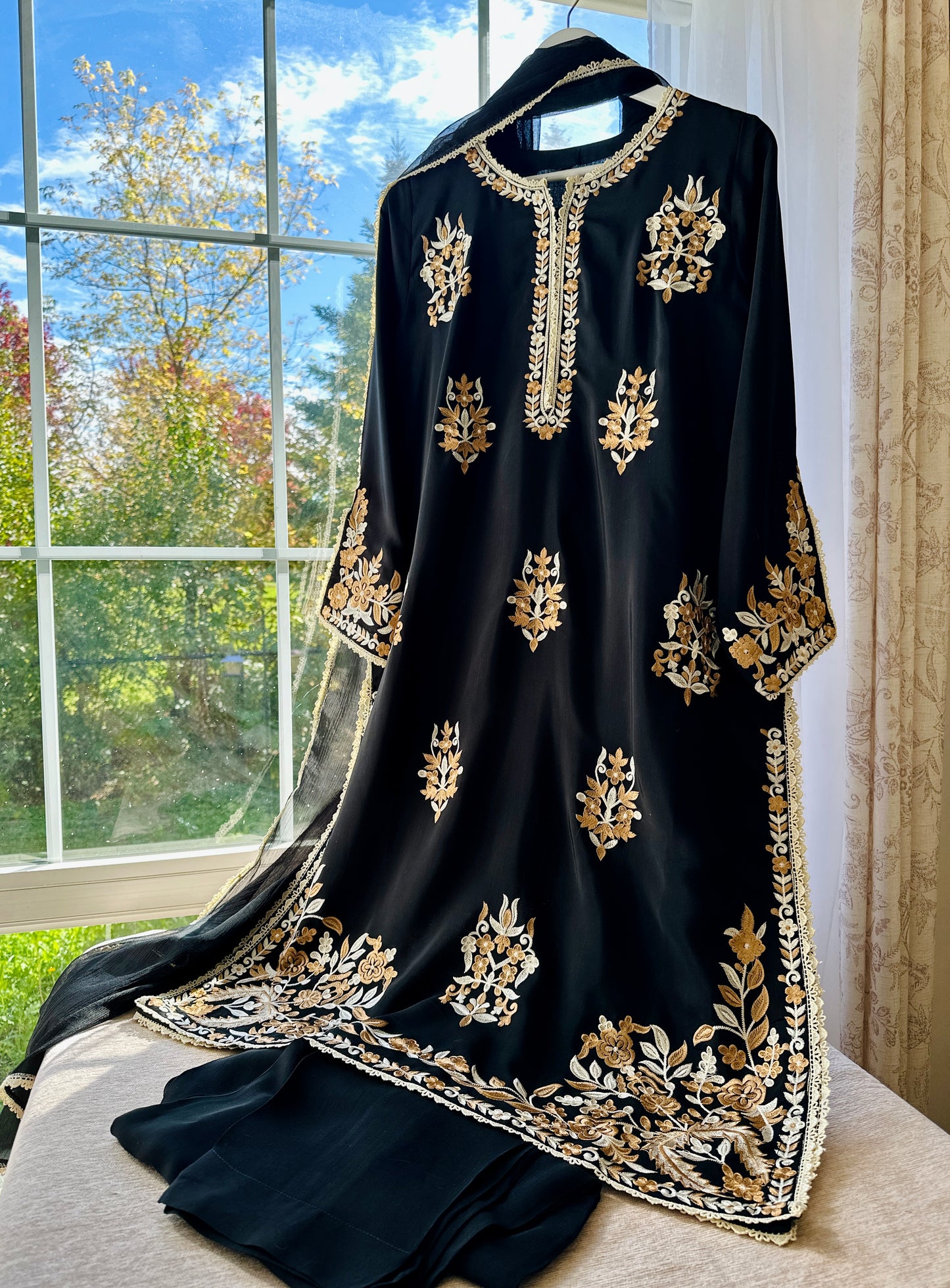 Zeenat-e-Siyah – The Midnight Muse