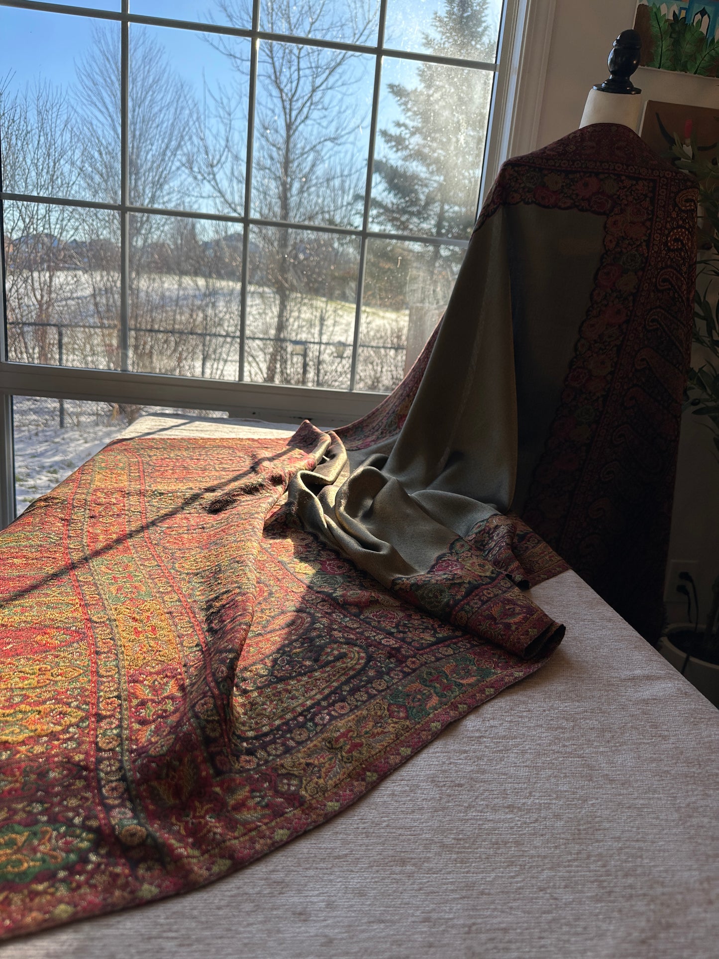 Zar-e-Sahar – Moonlit Kani Shawl