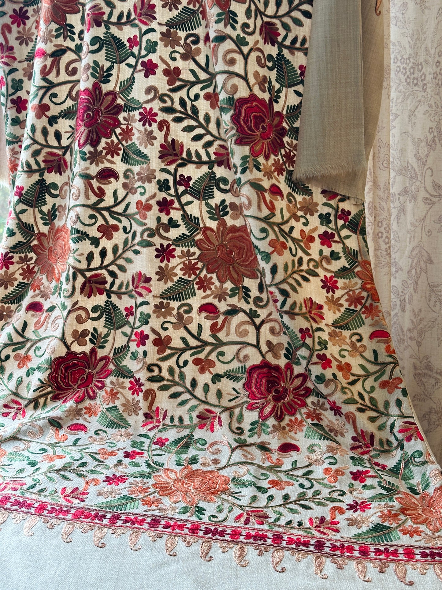 Sahar-e-Zar – Heritage kaftaan Series