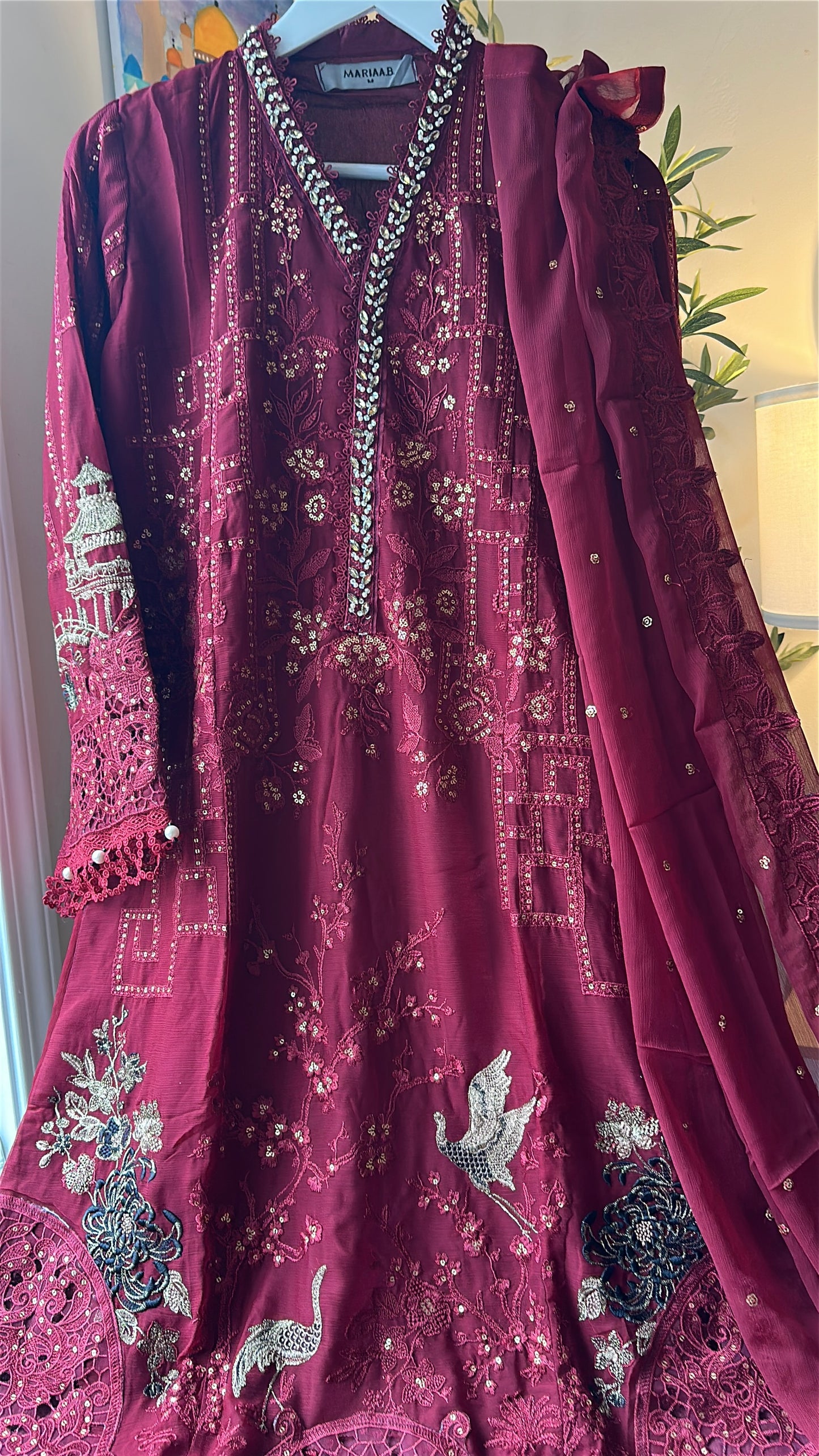 Rouge Mehr Élan – A Regal Bloom of Festive Elegance