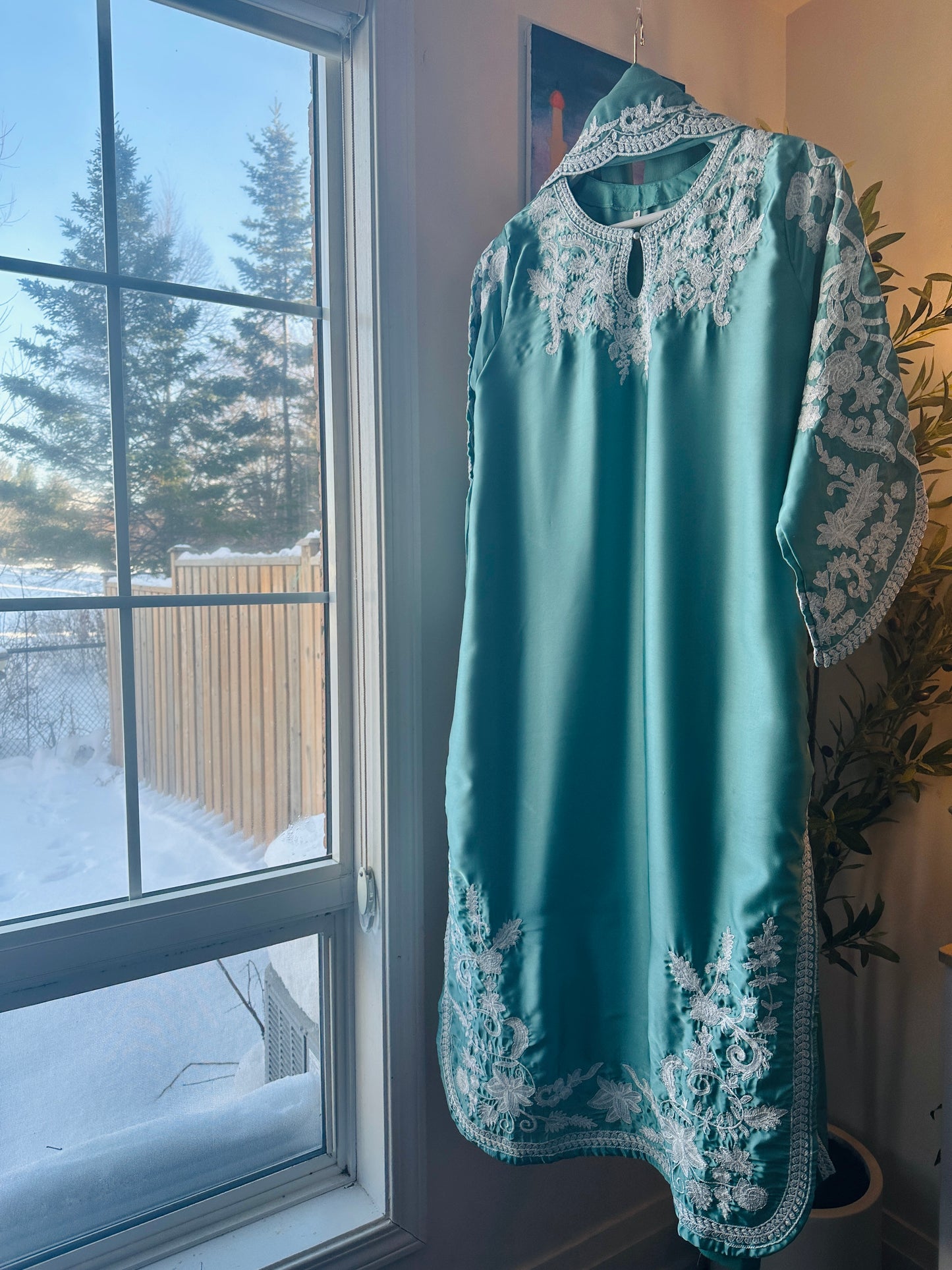 Ocean Mist – A complete three-piece look