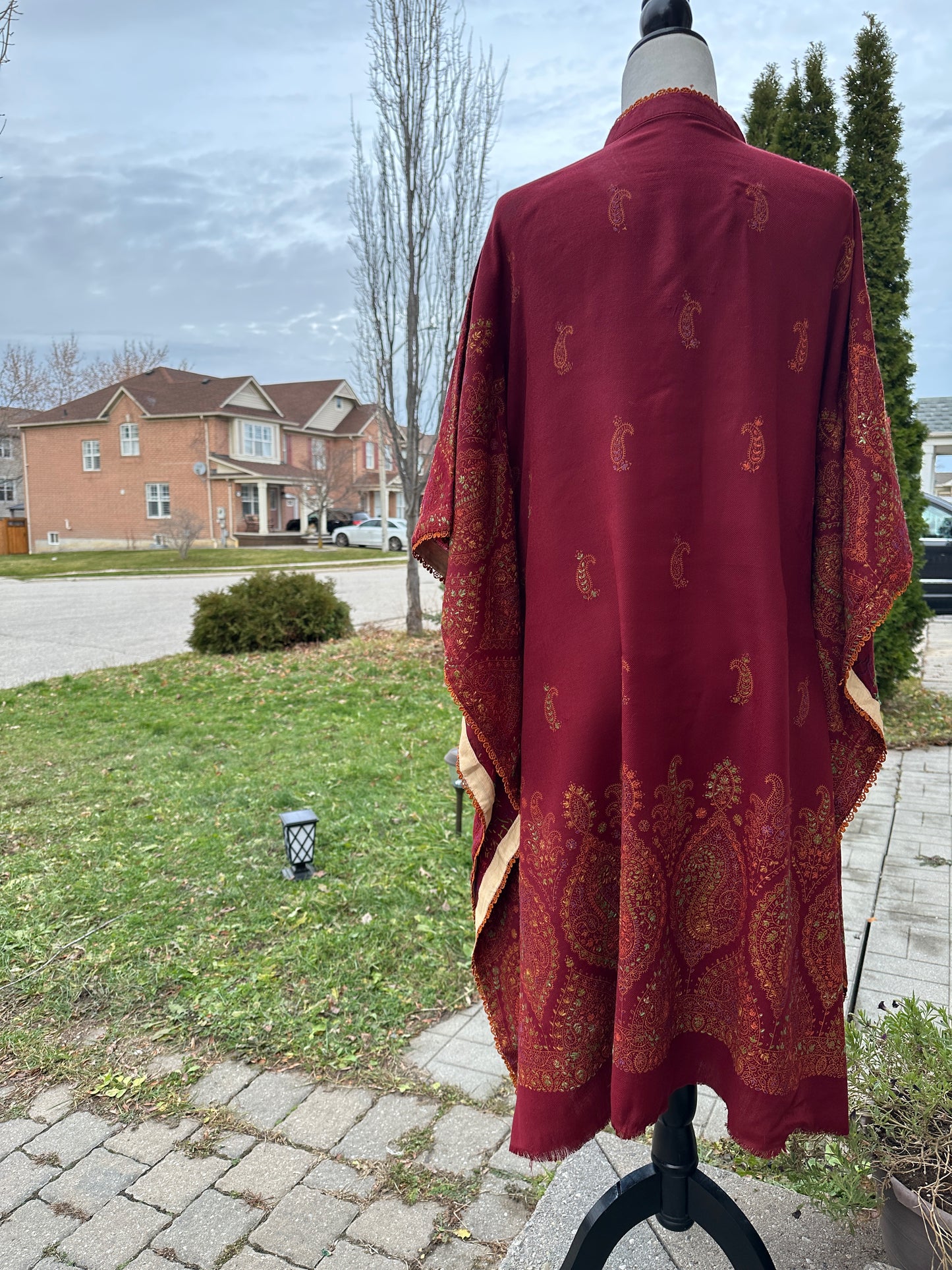 Gulnaar-e-Suroor – The Maroon Kalamkari Bloom