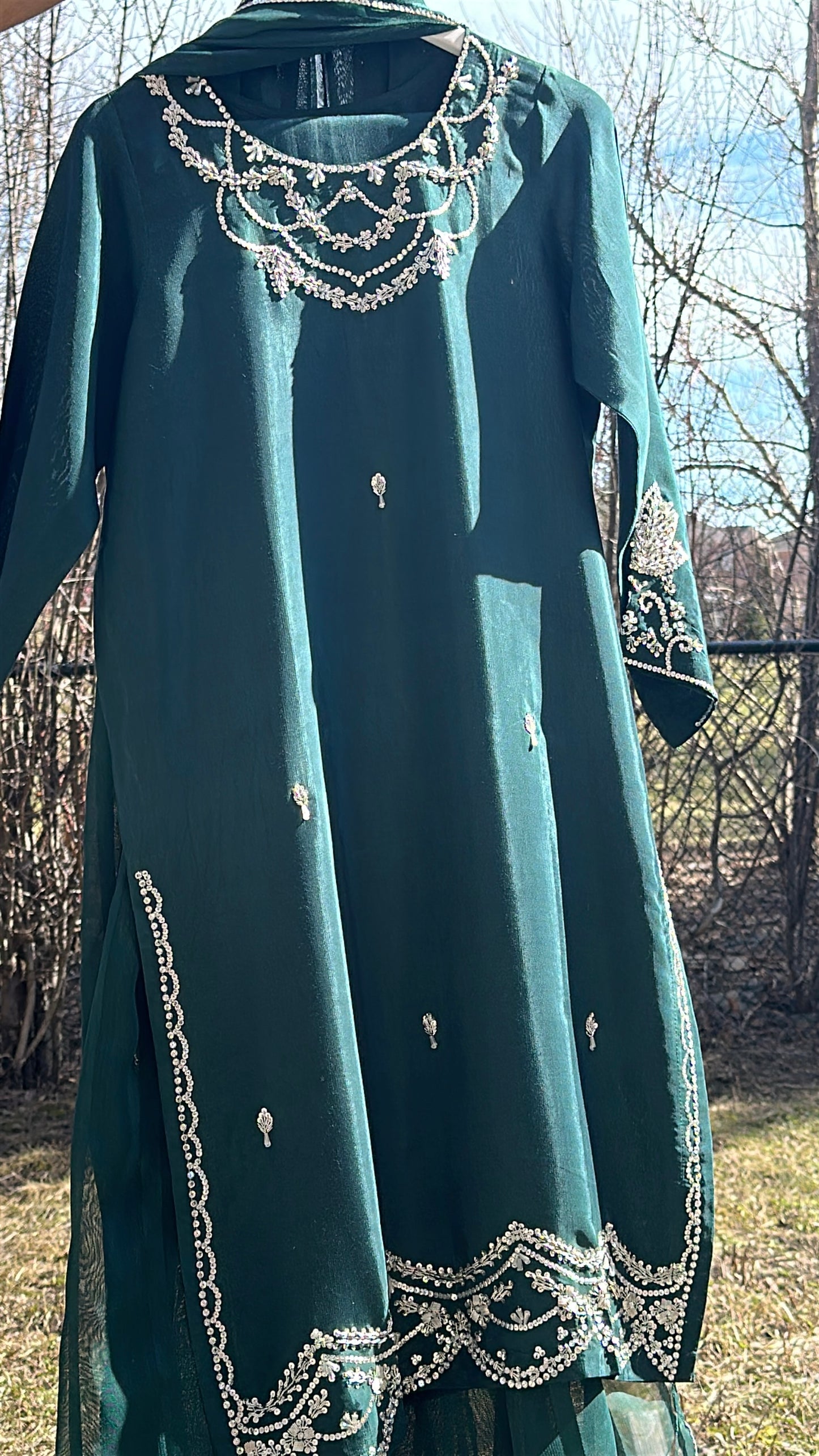 Zarqash-e-Sukoon – 3 piece set