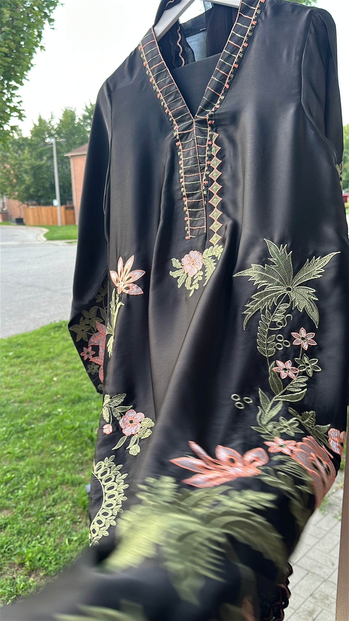 Zarveen Noir — Black Silk Embroidered Kaftan Set