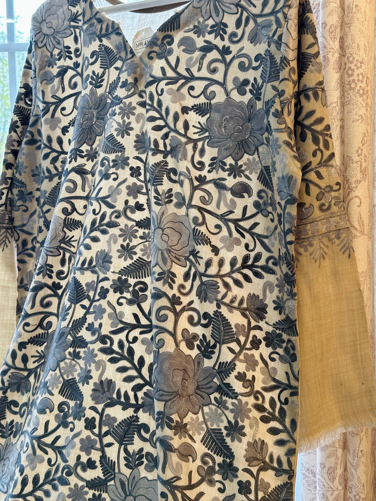 Rumi-e-Raakh – Heritage Kaftan Series
