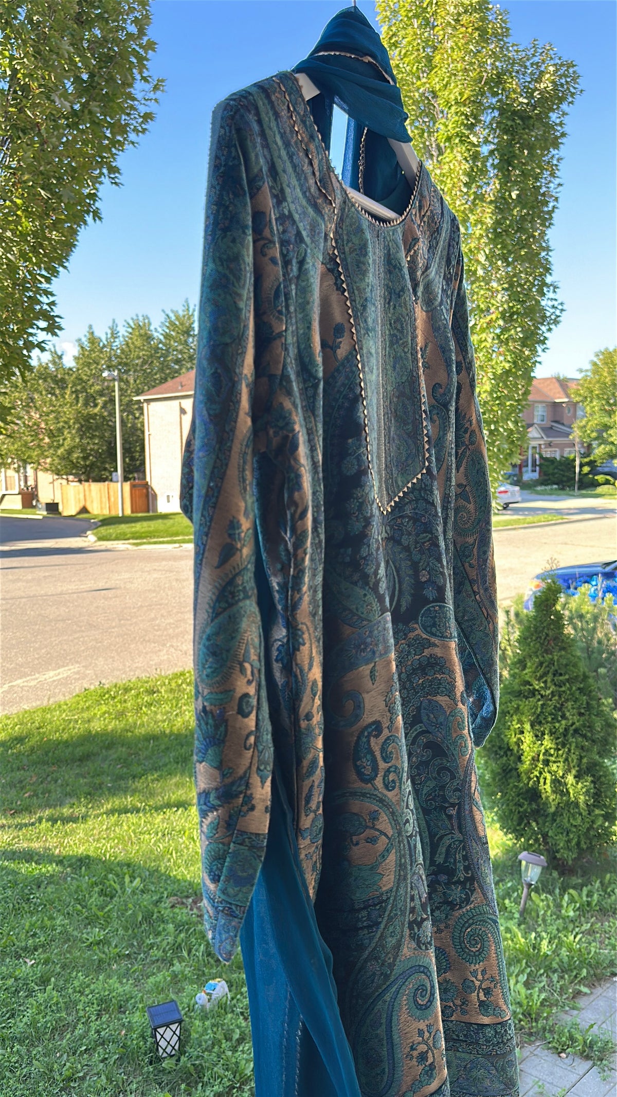 Kani Neel Zareen – Peacock Heritage